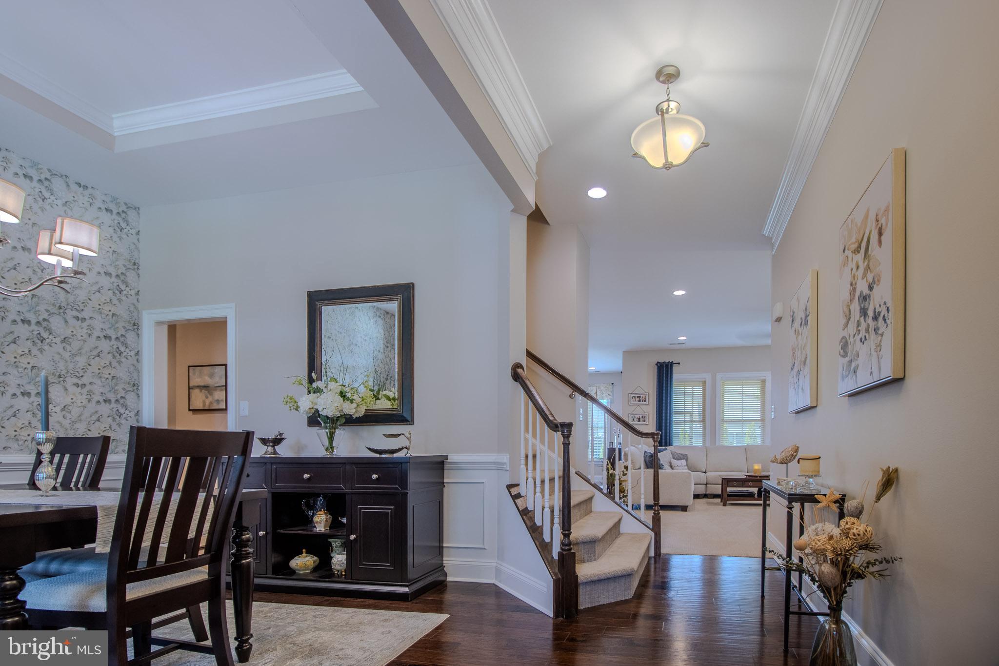 BAY COLONY - Residential