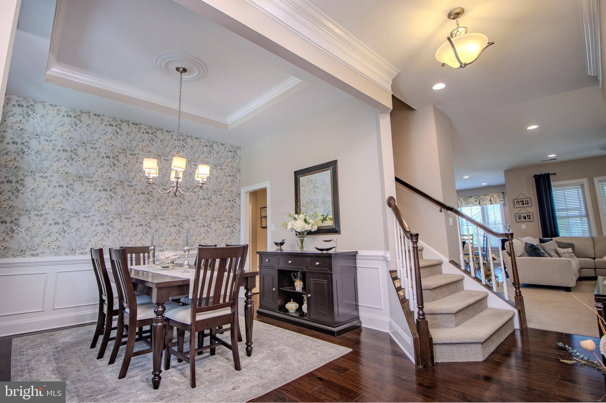 BAY COLONY - Residential