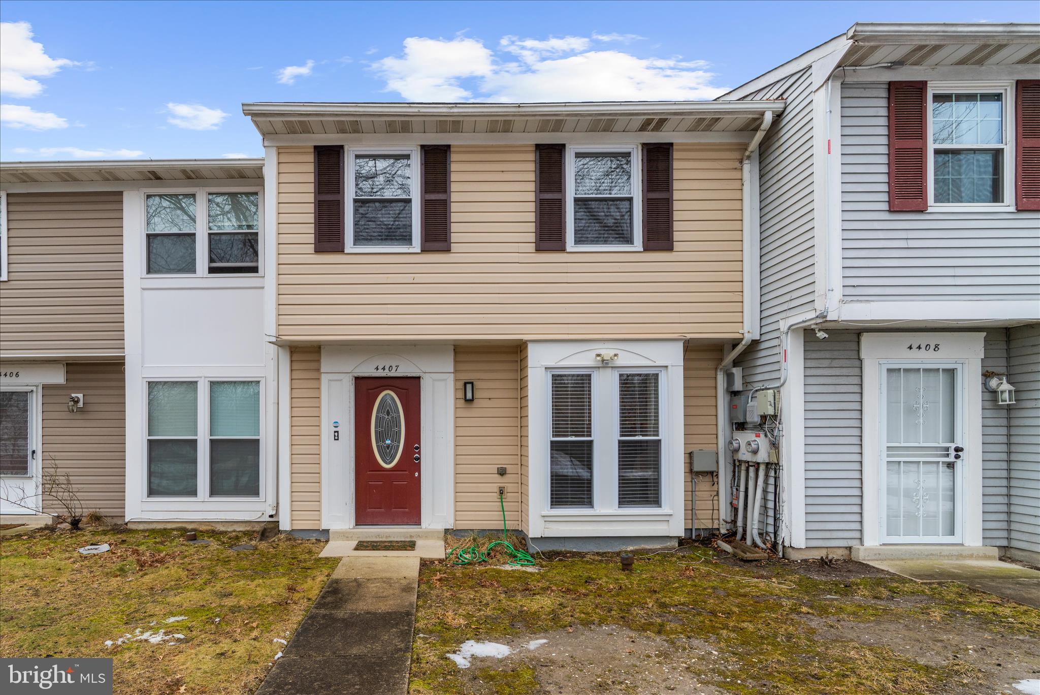 Super cute, move-in ready, and perfectly positioned with water views and access to beautiful Lancaster Lake right out front, this charming two-level townhome blends comfort, style, and lifestyle all in one.
The main level welcomes you with durable LVP flooring and a beautifully renovated kitchen (2024) featuring stainless steel appliances, granite countertops, and generous prep space—perfect for weeknight dinners or hosting friends. A convenient half bath and main-level laundry add everyday ease and functionality. Upstairs, you’ll find three comfortable bedrooms and a full bathroom, offering flexible space for family, guests, or the ideal home office setup. Out back, enjoy your private fenced yard—perfect for pets, relaxing evenings, grilling, or creating your own little outdoor oasis. Out front? Peaceful lake views and easy access to Lancaster Lake for morning walks, sunset views, and a lifestyle you’ll love coming home to.