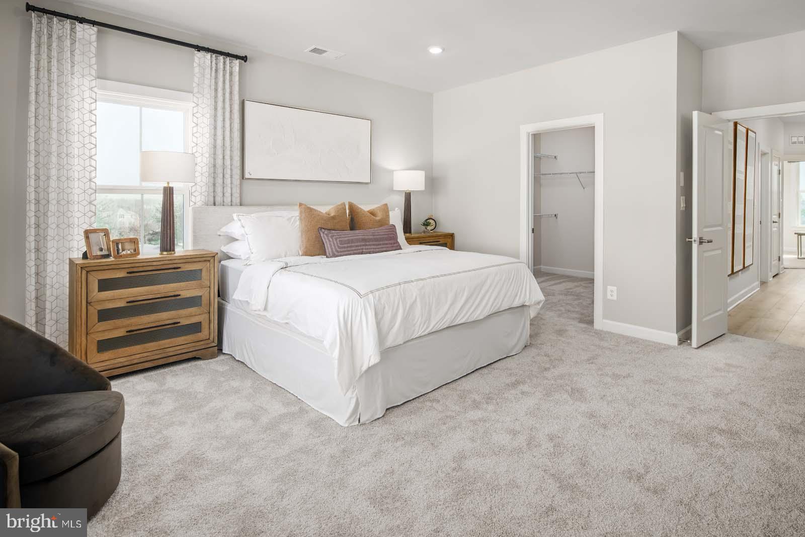 ASHBURN STATION - Residential
