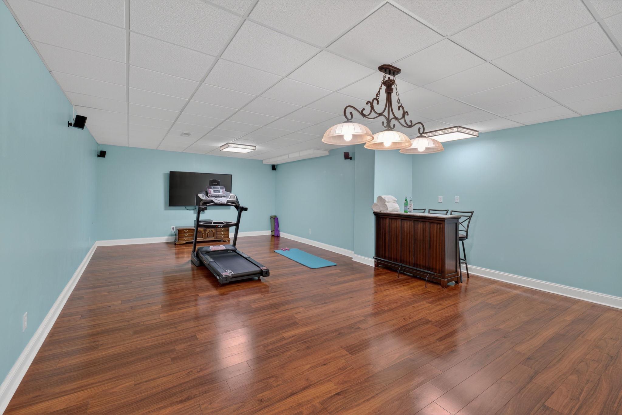BOWLERS MILL LAKE ESTATES - Residential
