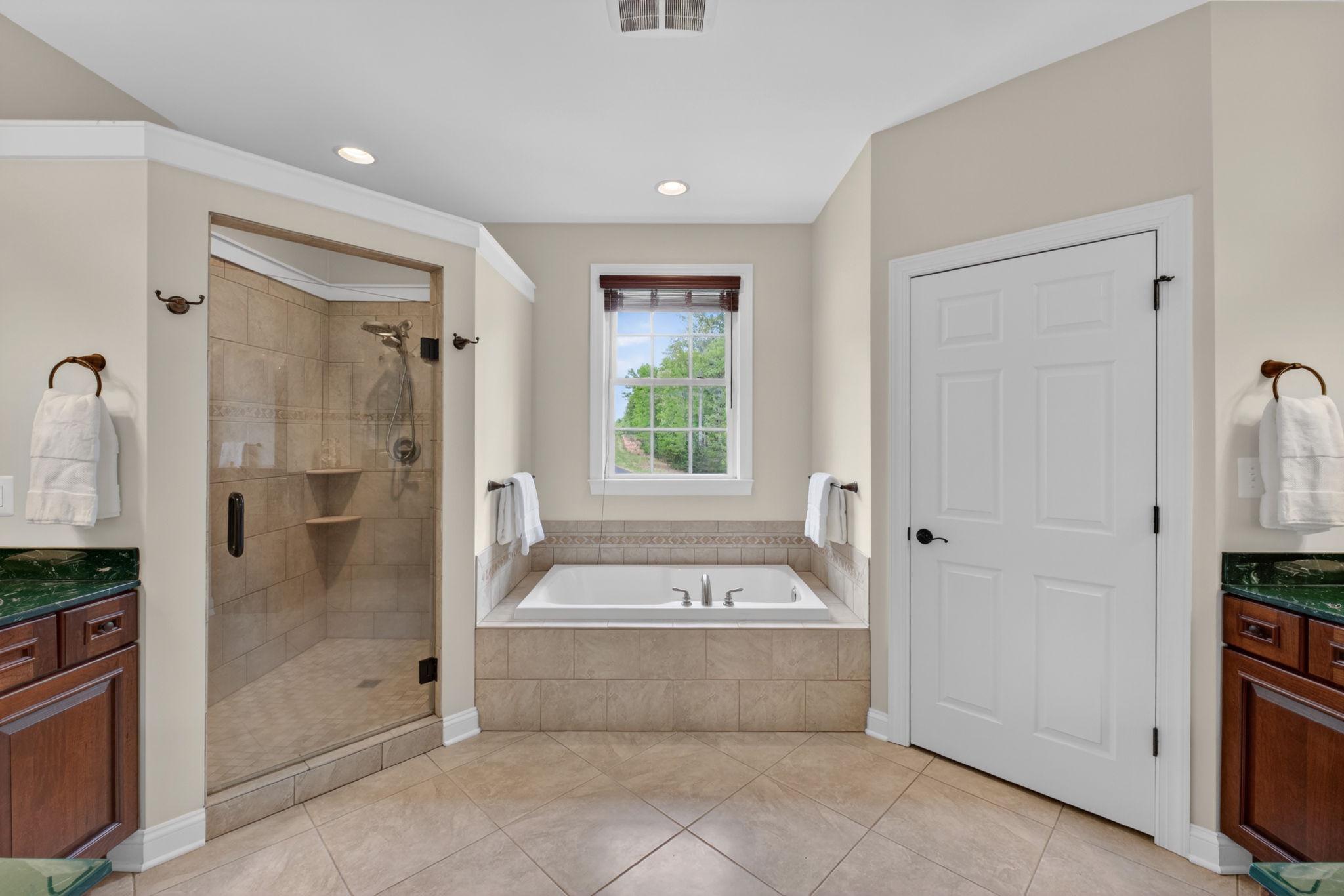 BOWLERS MILL LAKE ESTATES - Residential