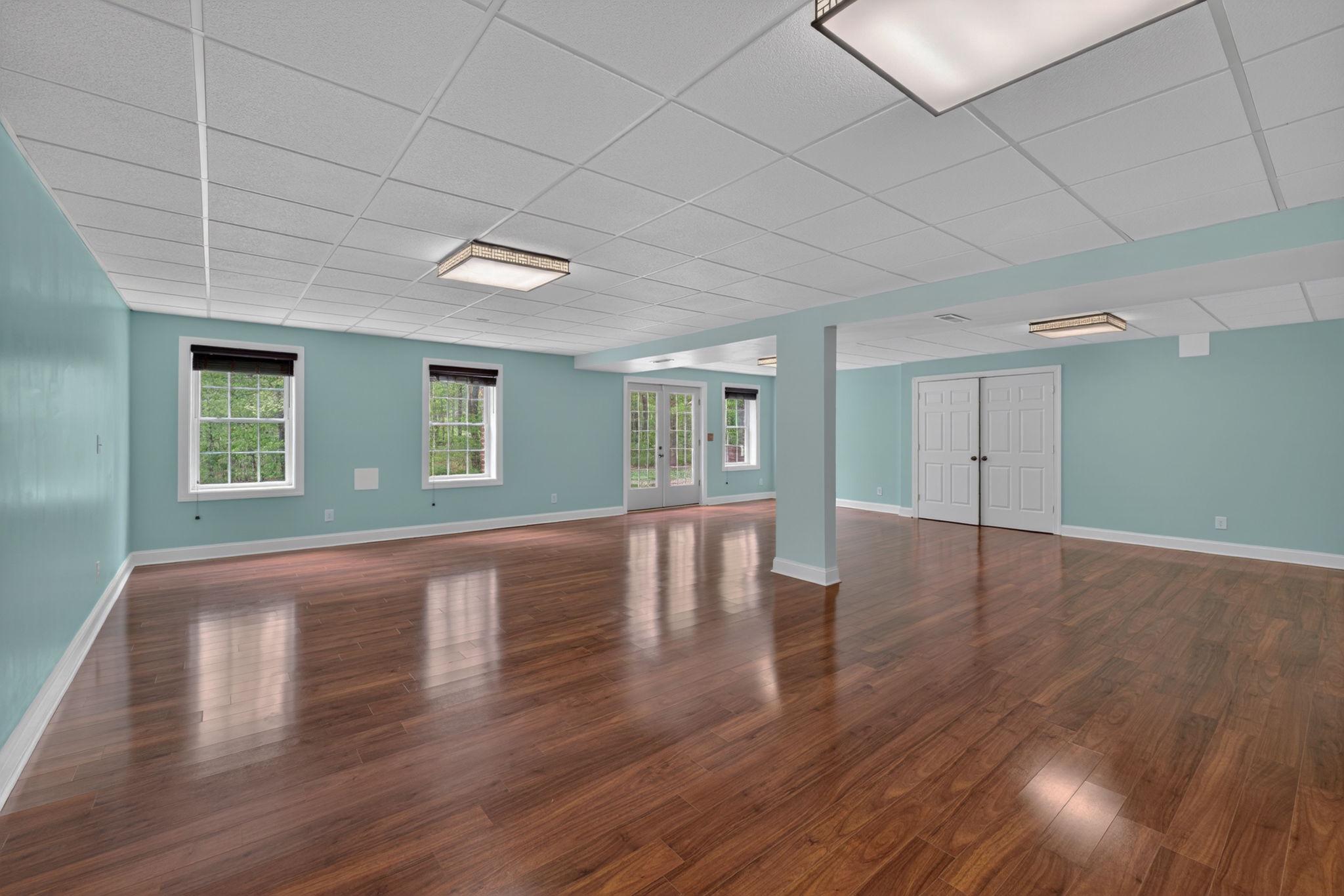 BOWLERS MILL LAKE ESTATES - Residential