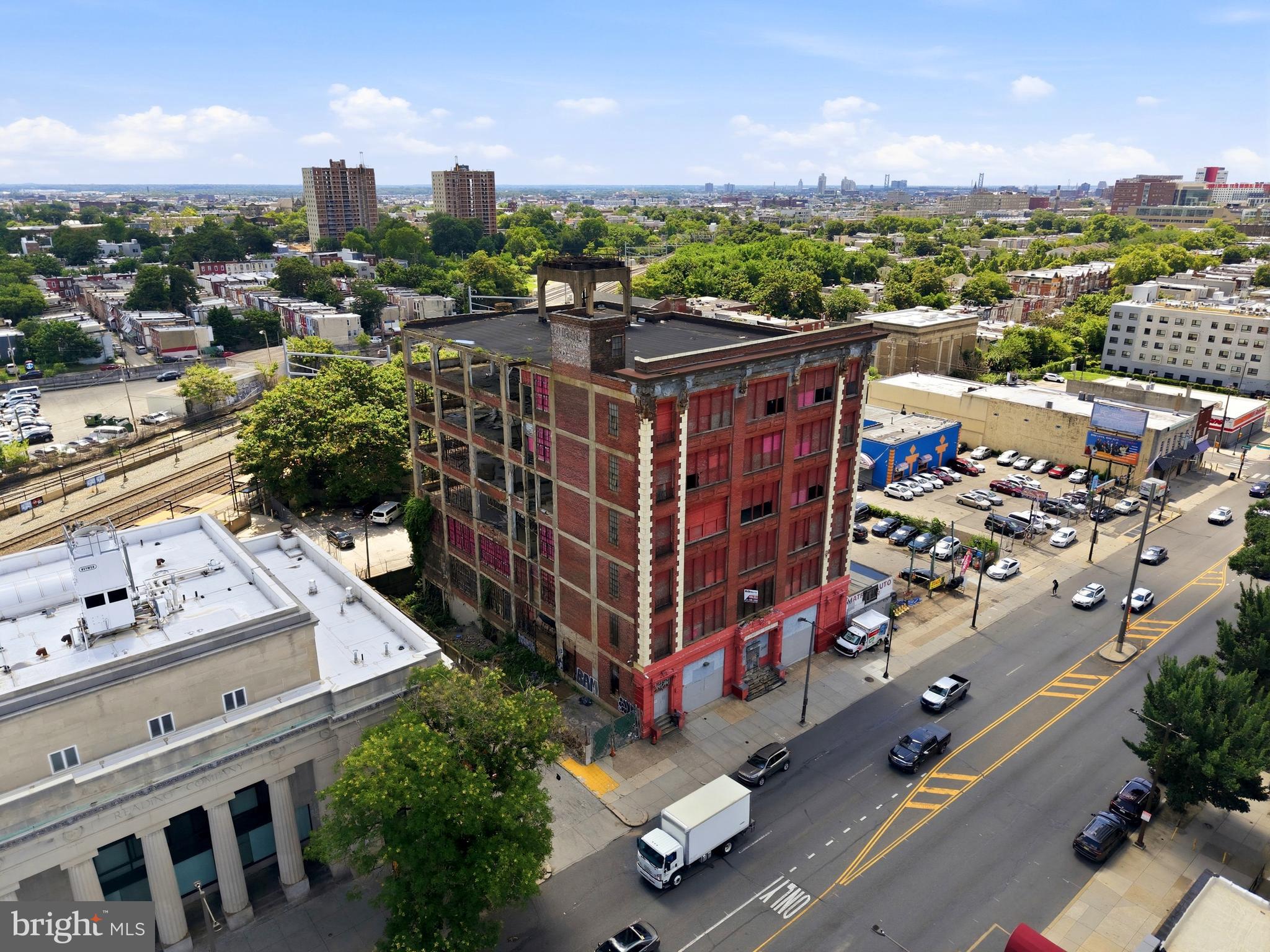 PHILADELPHIA (NORTH) - Commercial Sale