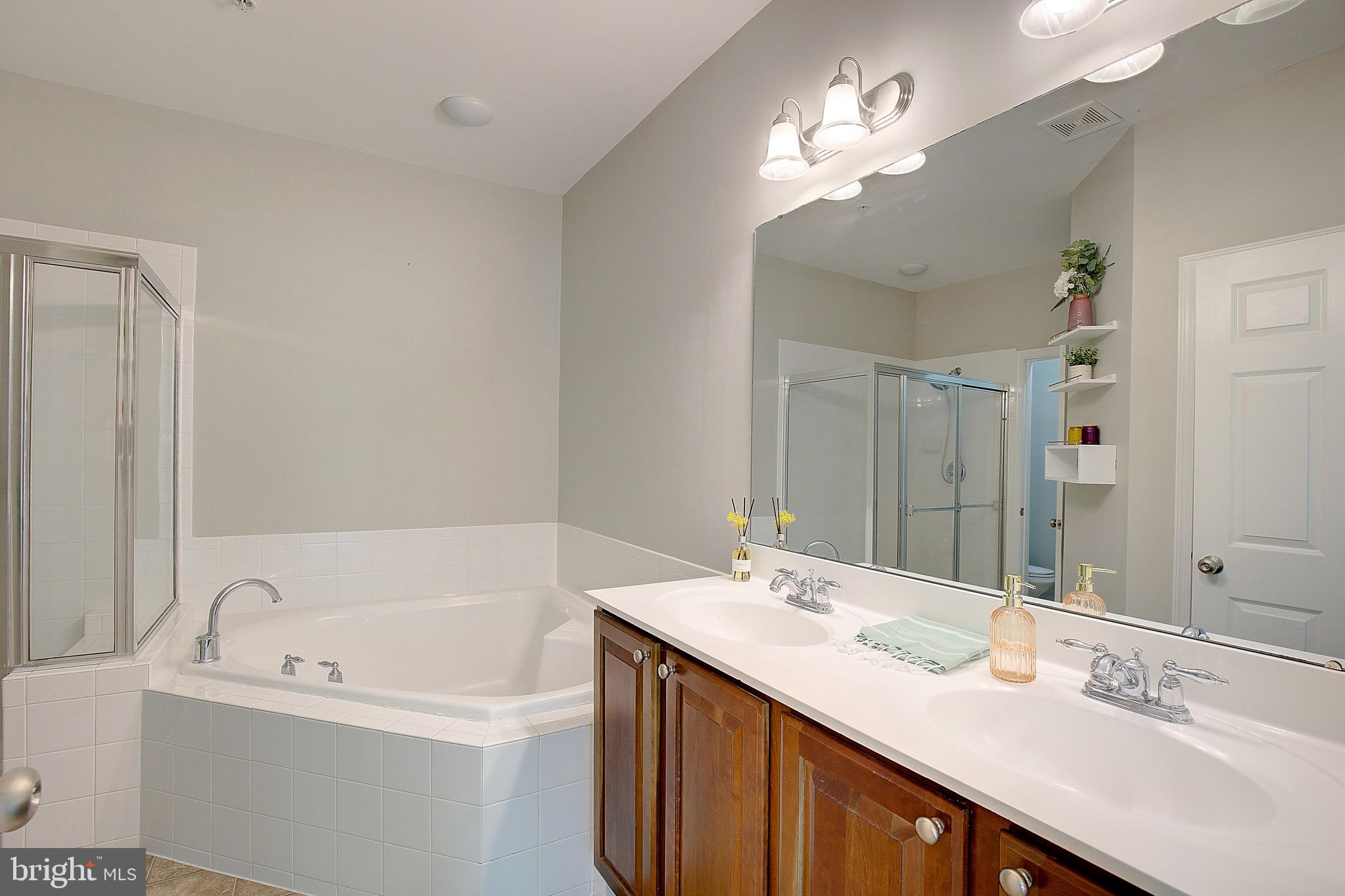 RICHFIELD STATION VILLAGE - Residential