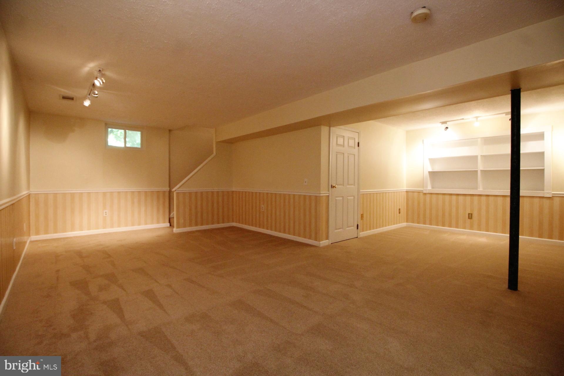 RESTON - Residential Lease
