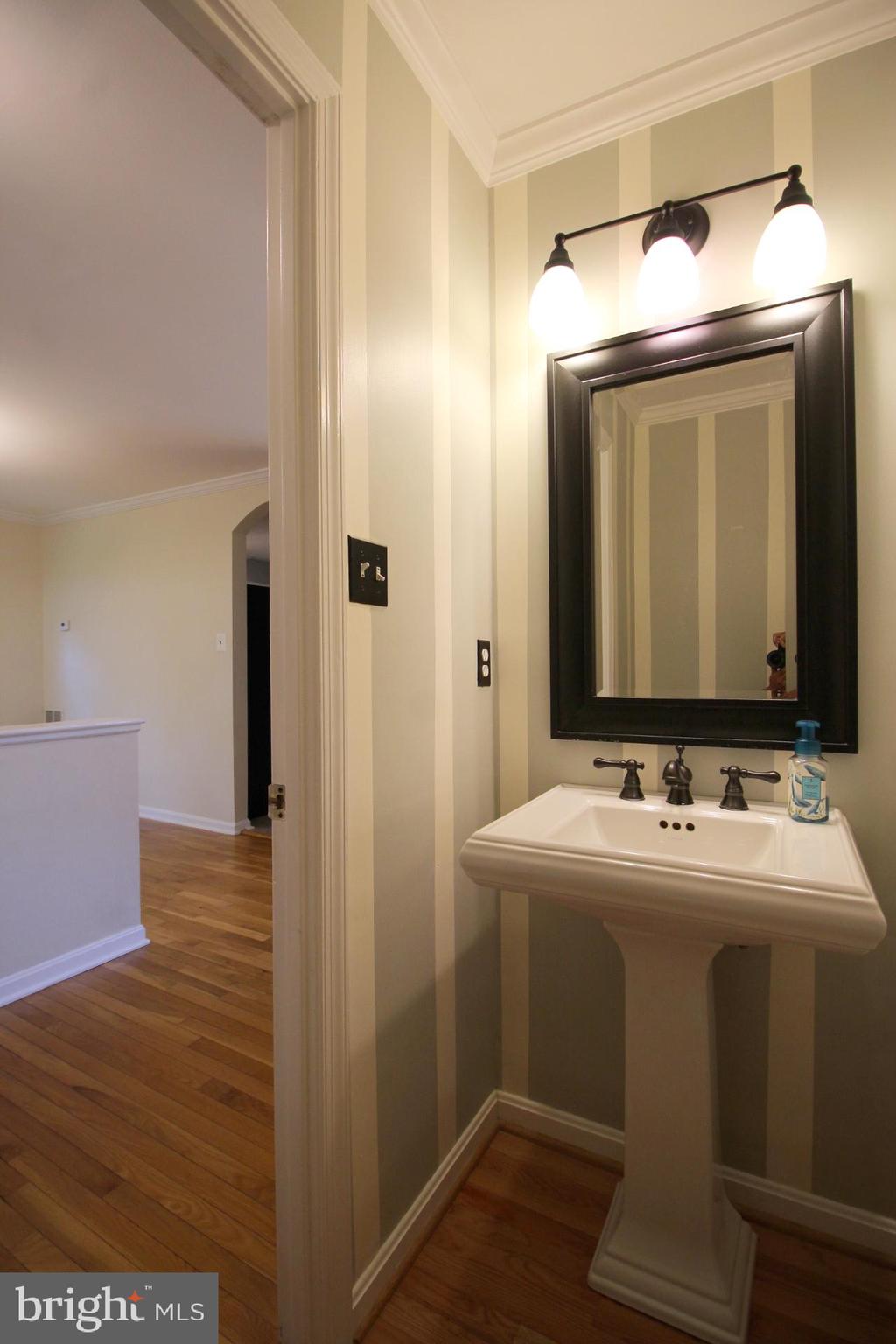 RESTON - Residential Lease