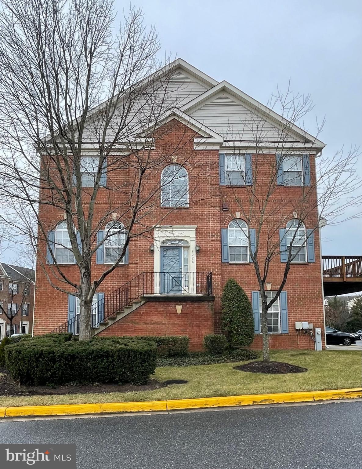 RETREAT AT FAIRWOOD TOWN - Residential Lease