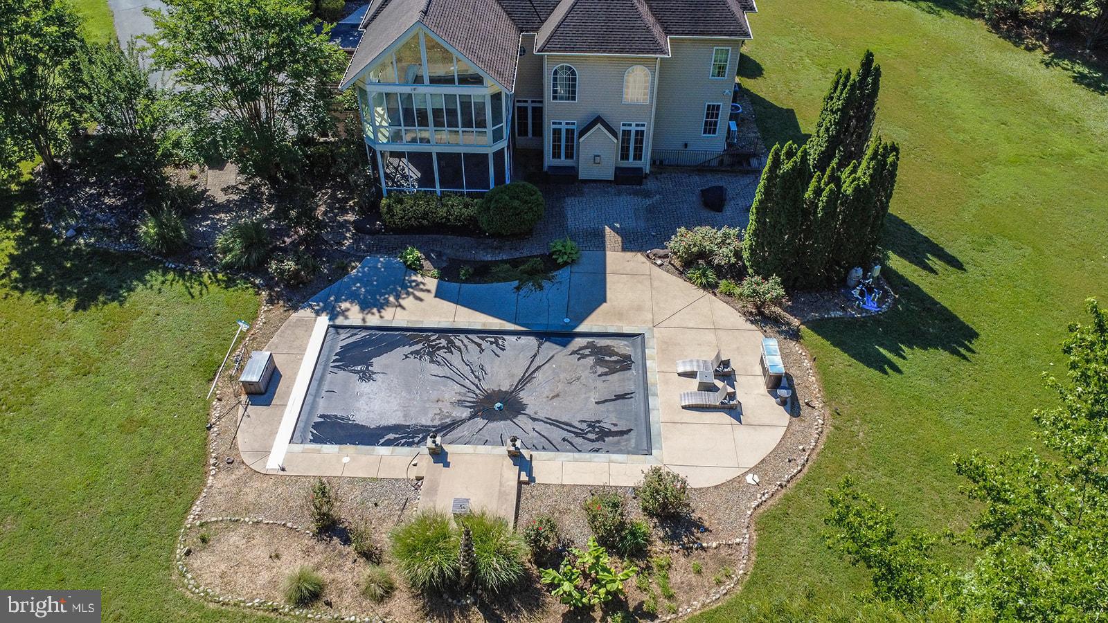 THUNDER HILL - Residential