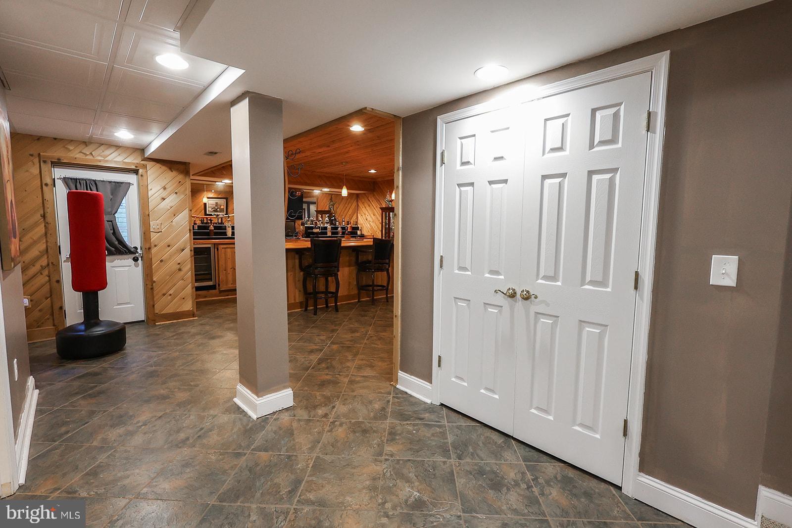 THUNDER HILL - Residential
