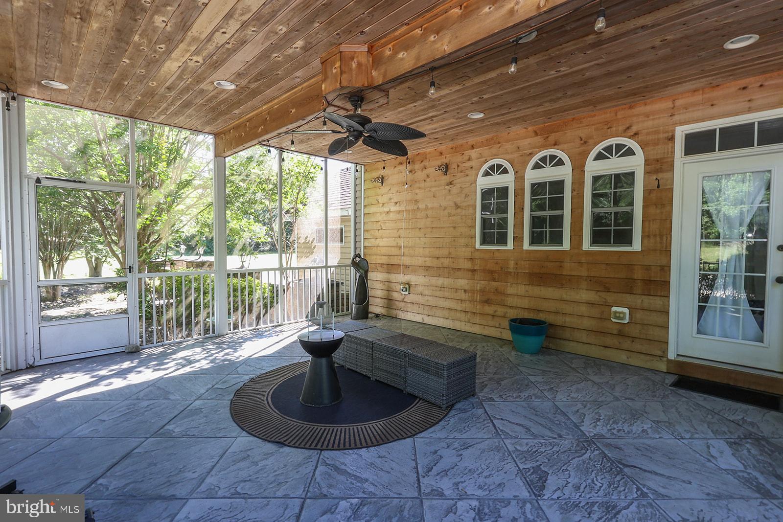 THUNDER HILL - Residential
