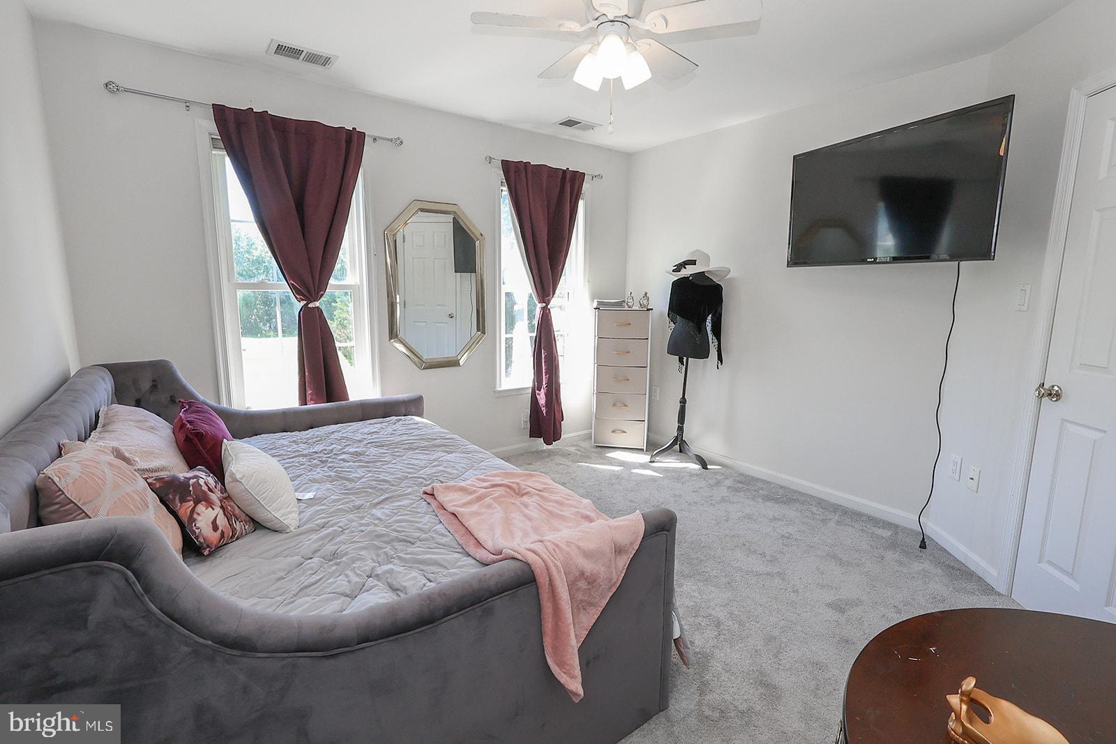 THUNDER HILL - Residential