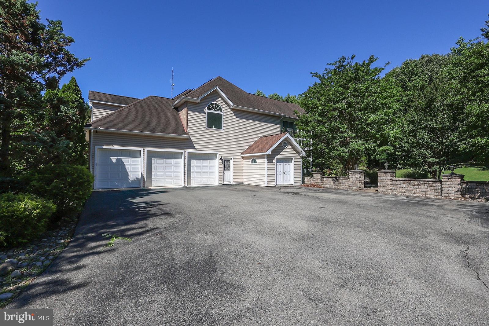 THUNDER HILL - Residential