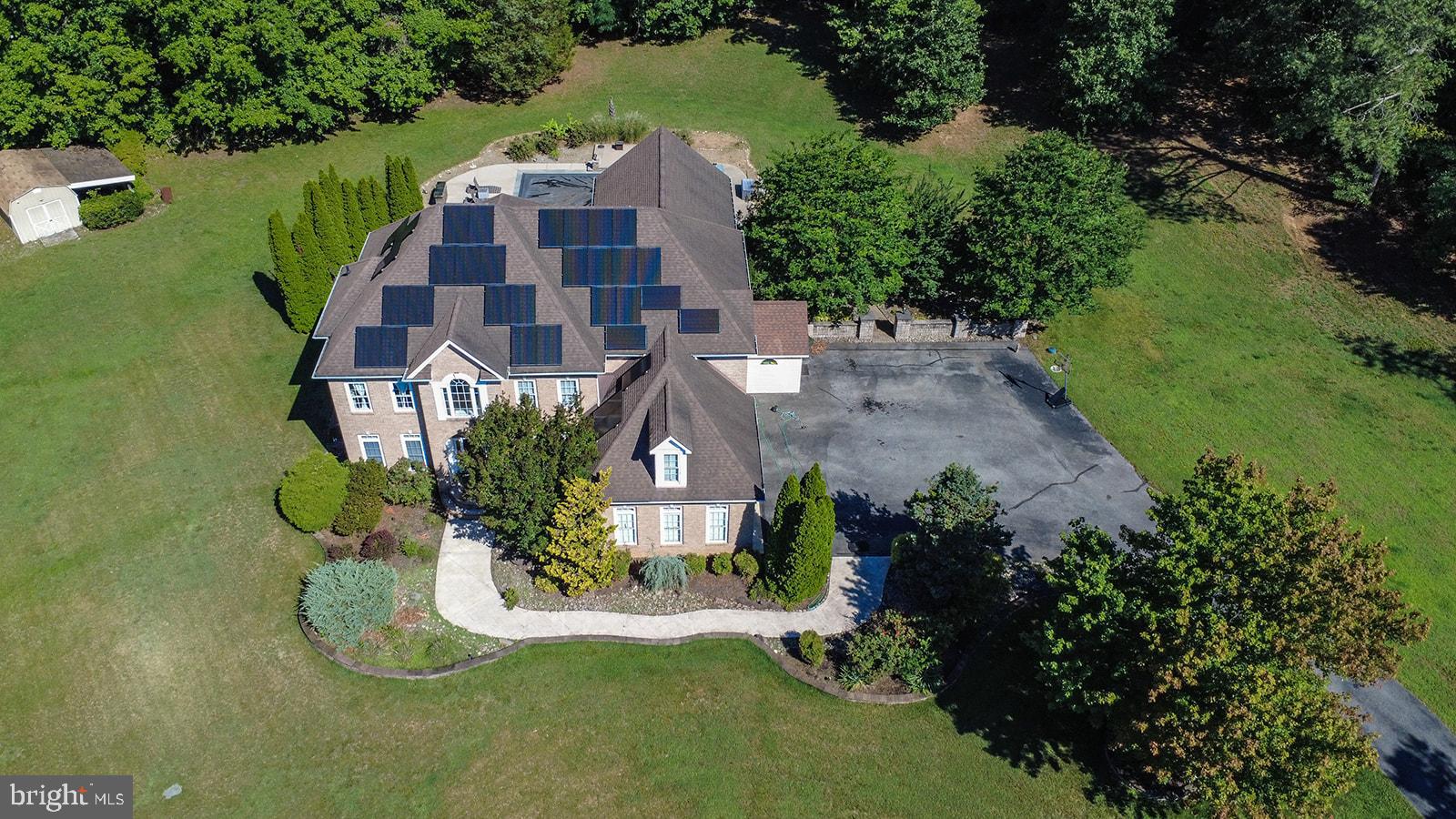 THUNDER HILL - Residential