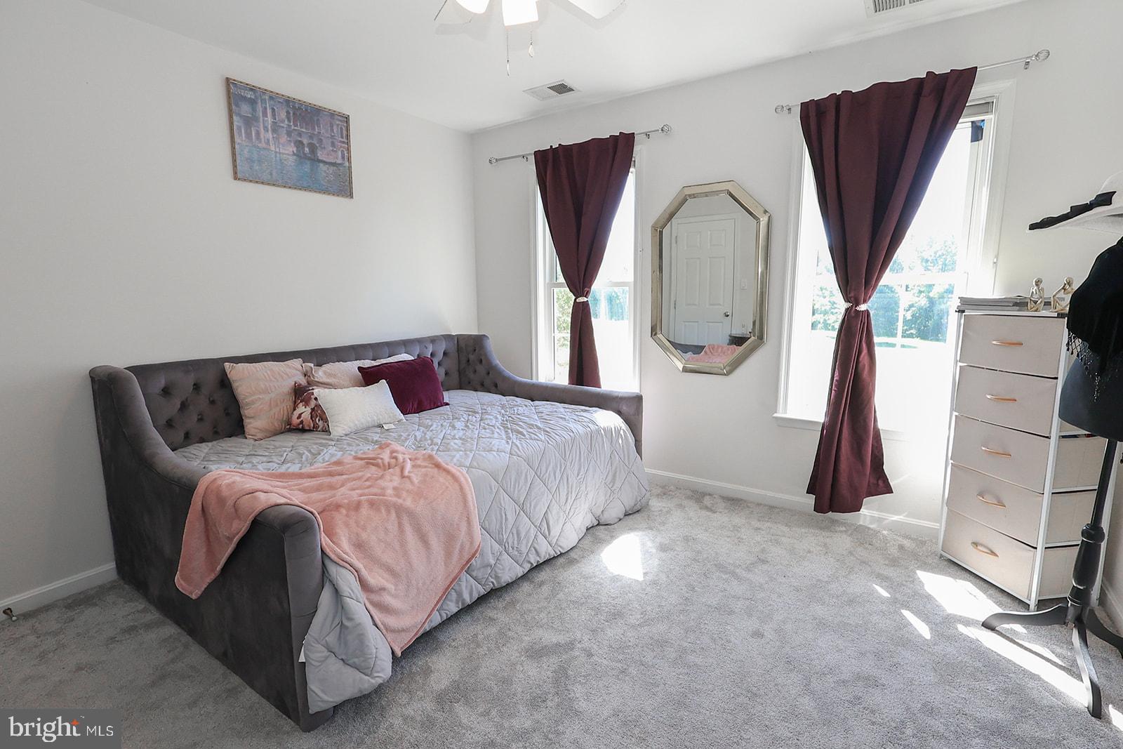 THUNDER HILL - Residential