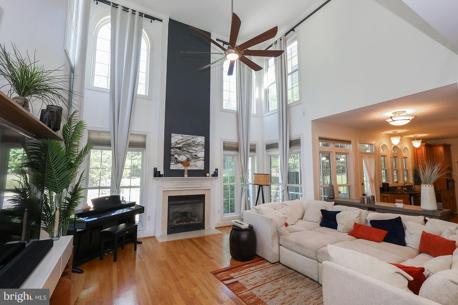 THUNDER HILL - Residential