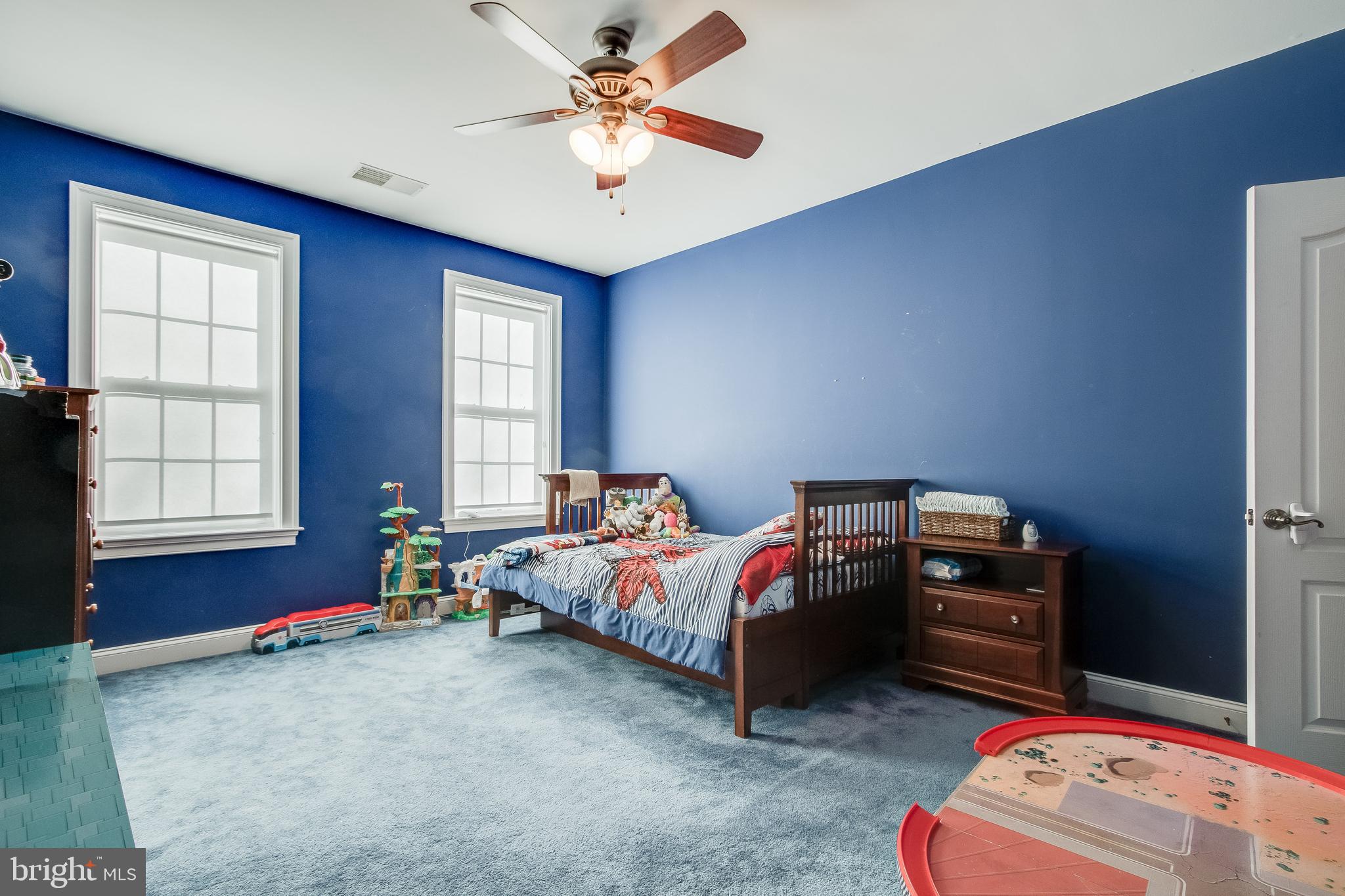 WINDSOR ESTATES - Residential