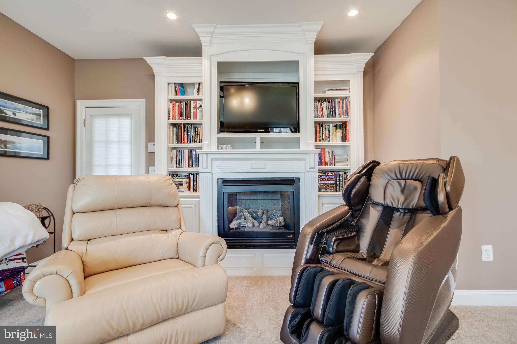 WINDSOR ESTATES - Residential