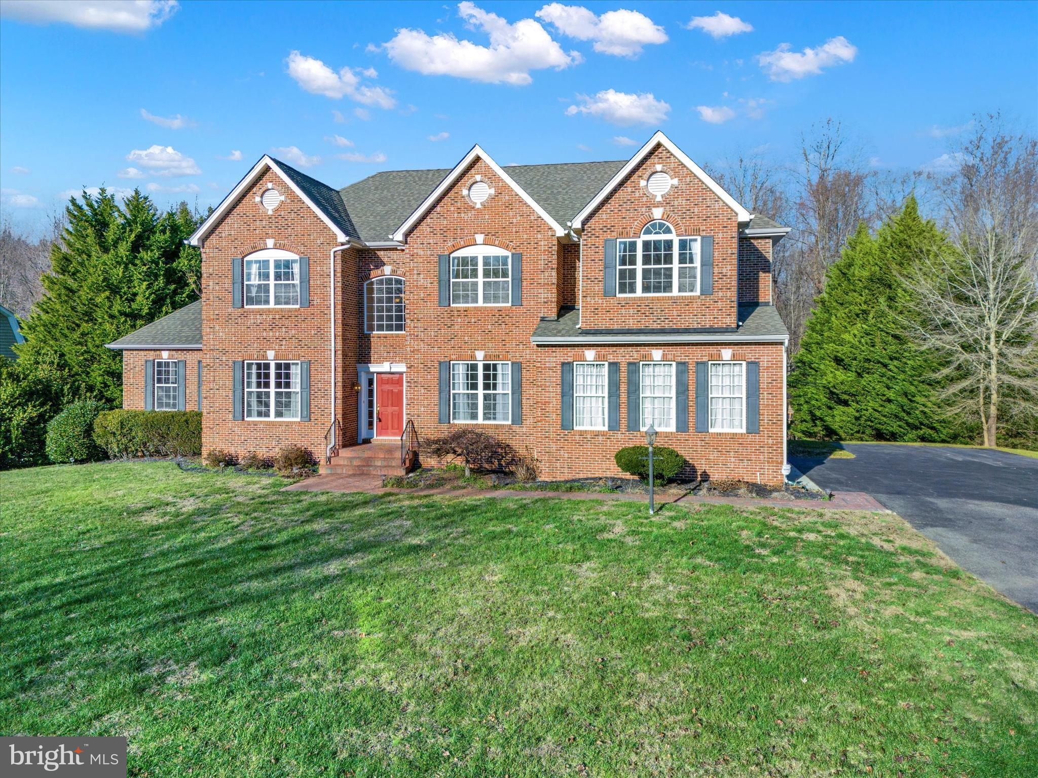 LORINS PRIDE - Residential