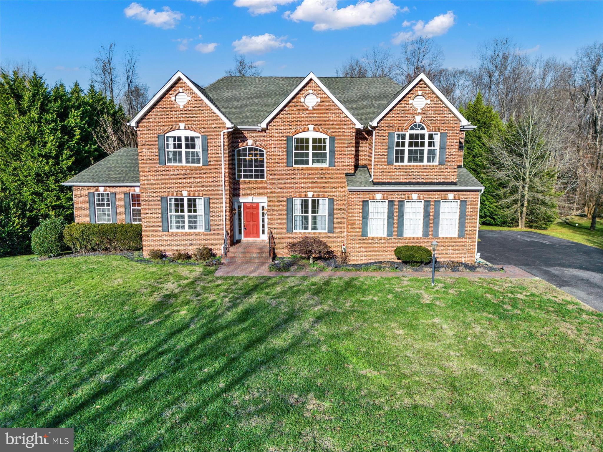 LORINS PRIDE - Residential