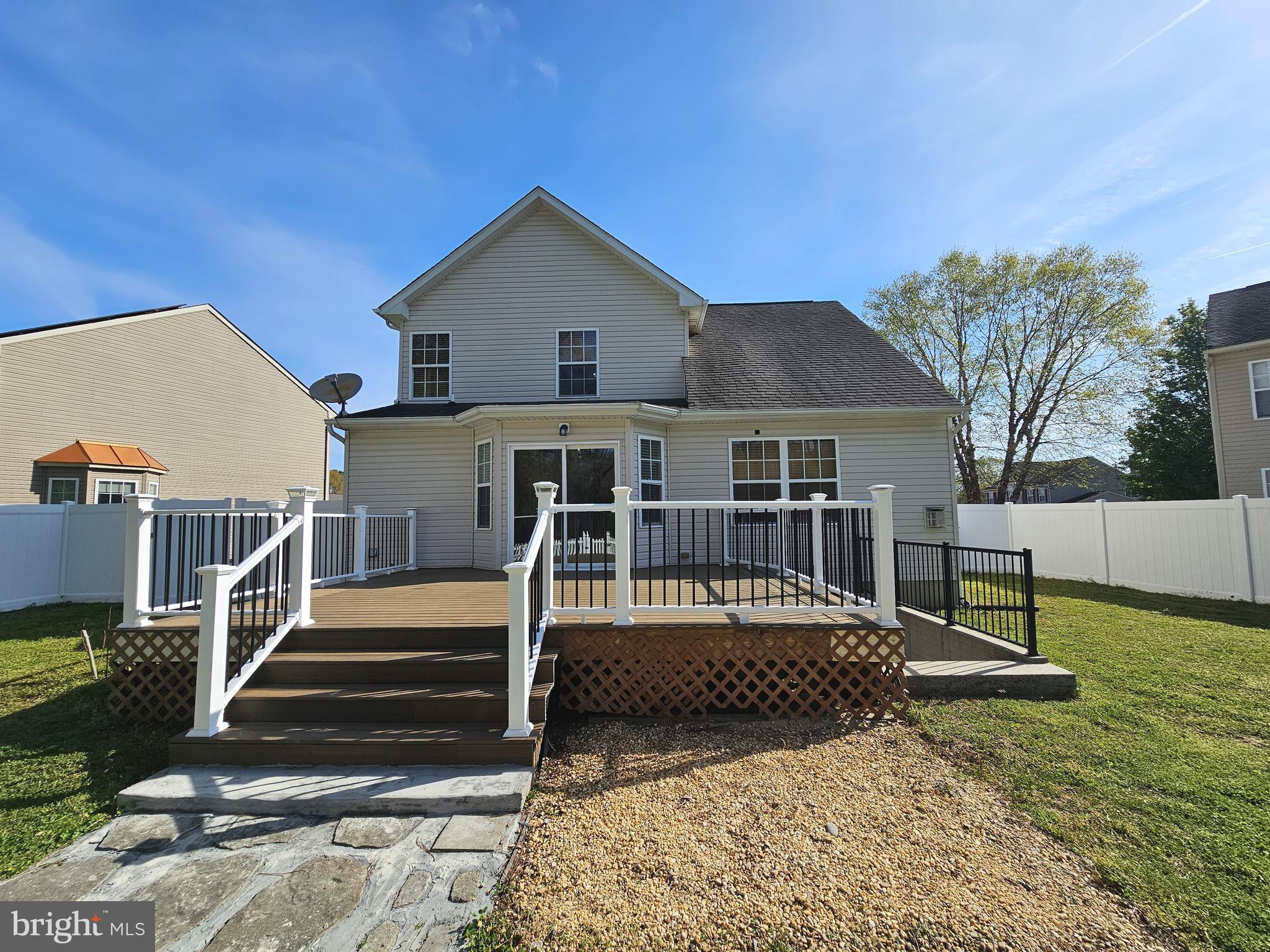 HARBOR POINTE - Residential