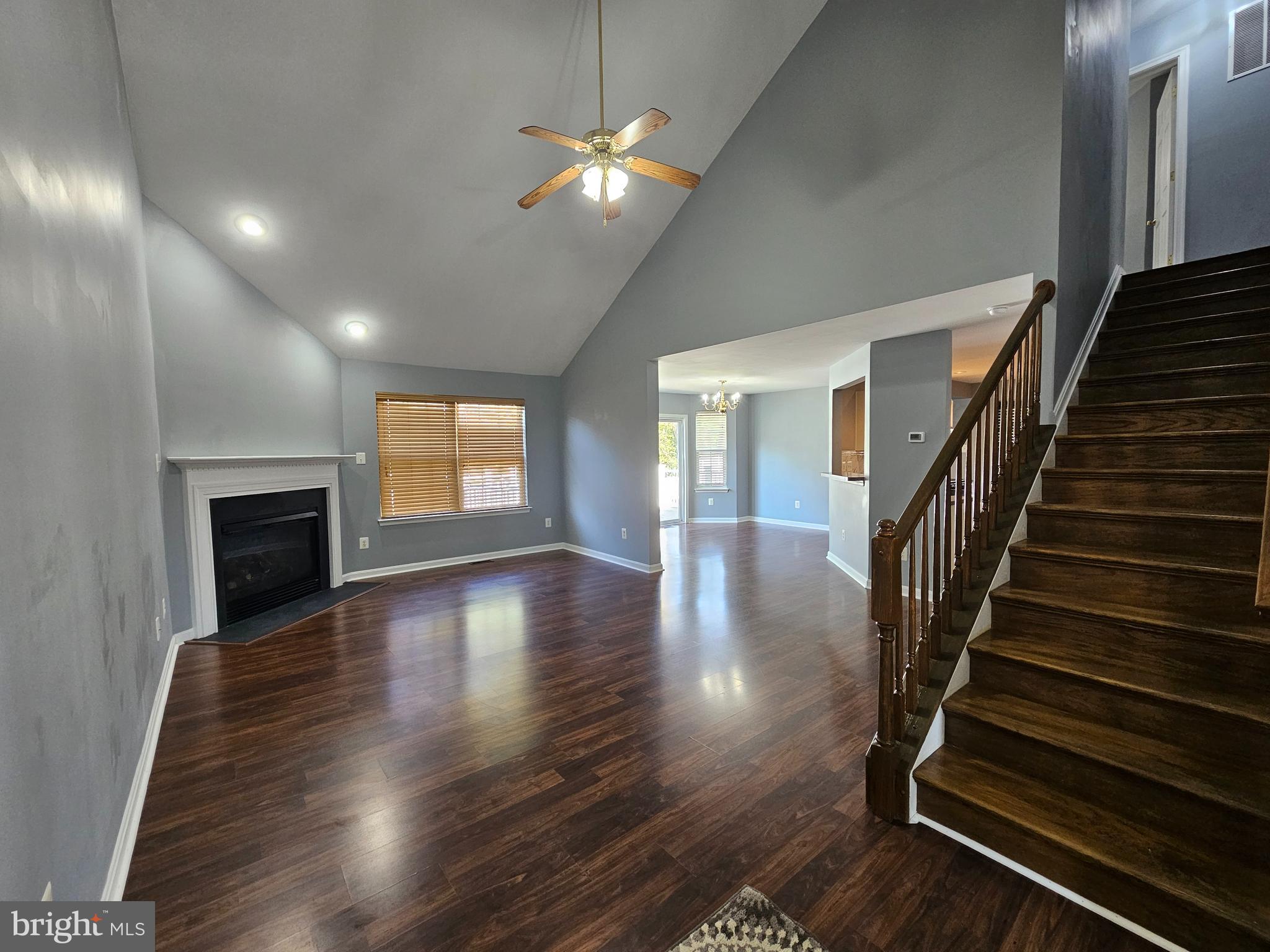 HARBOR POINTE - Residential