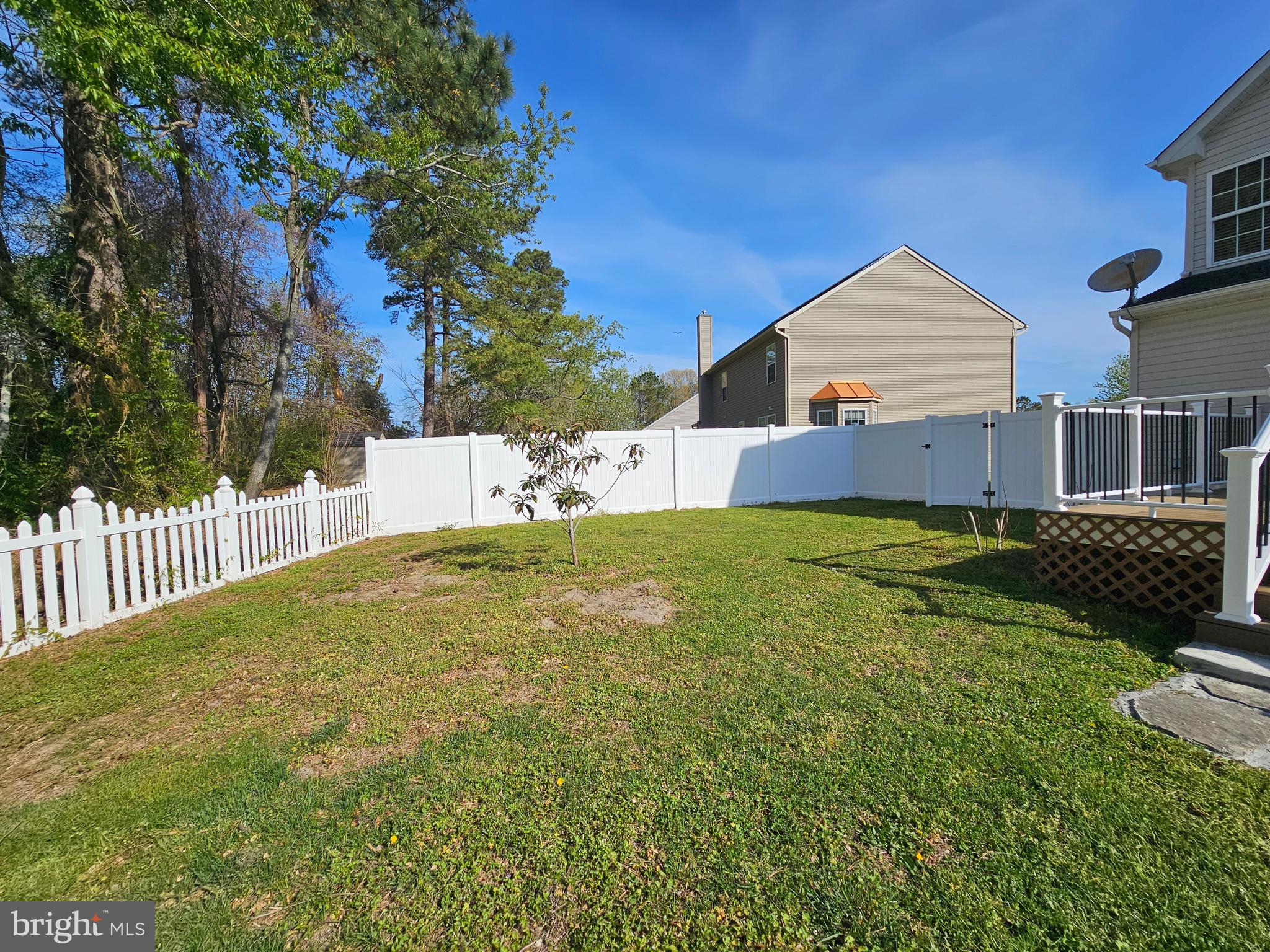 HARBOR POINTE - Residential