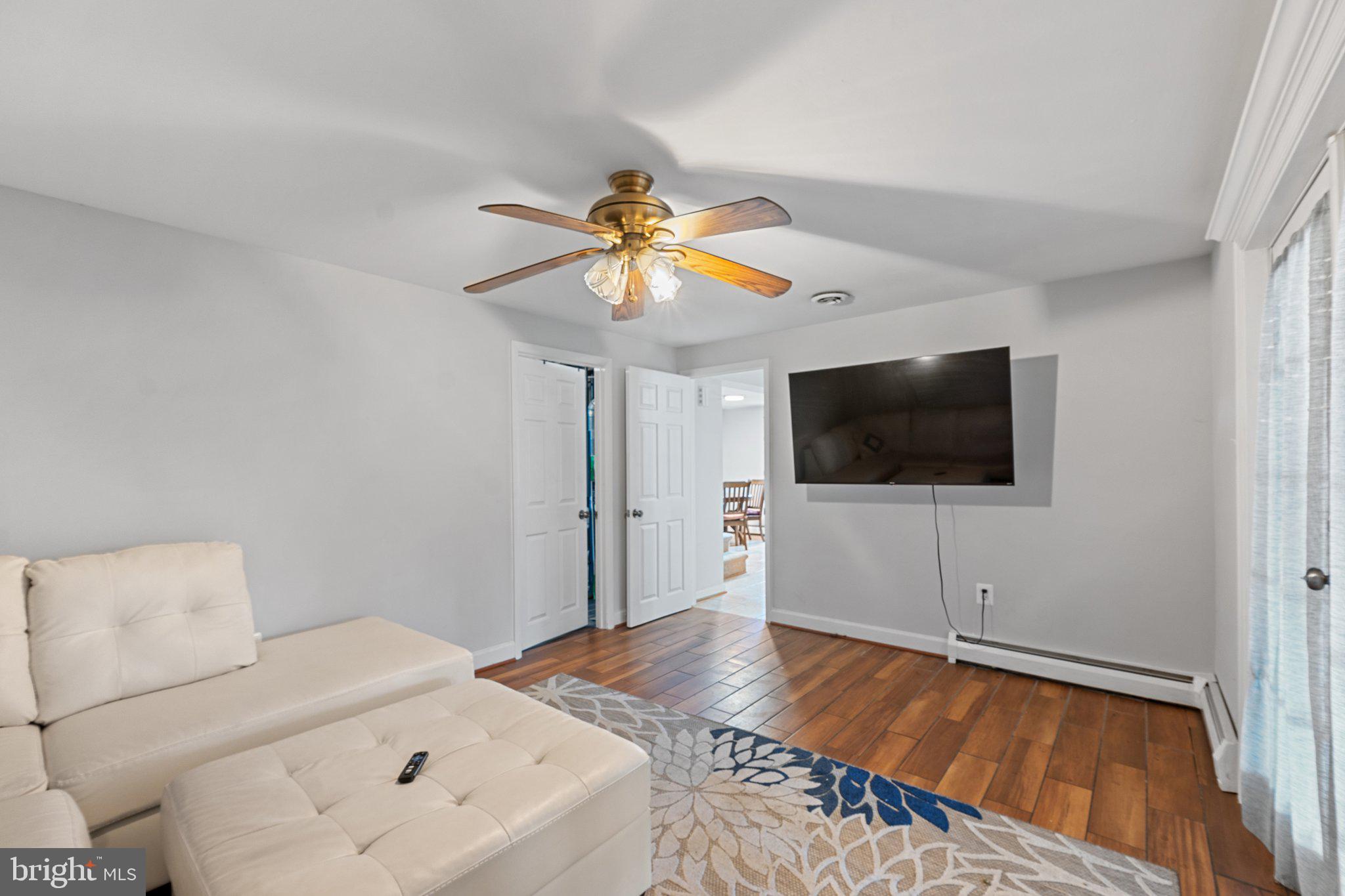 DALE CITY - Residential Lease