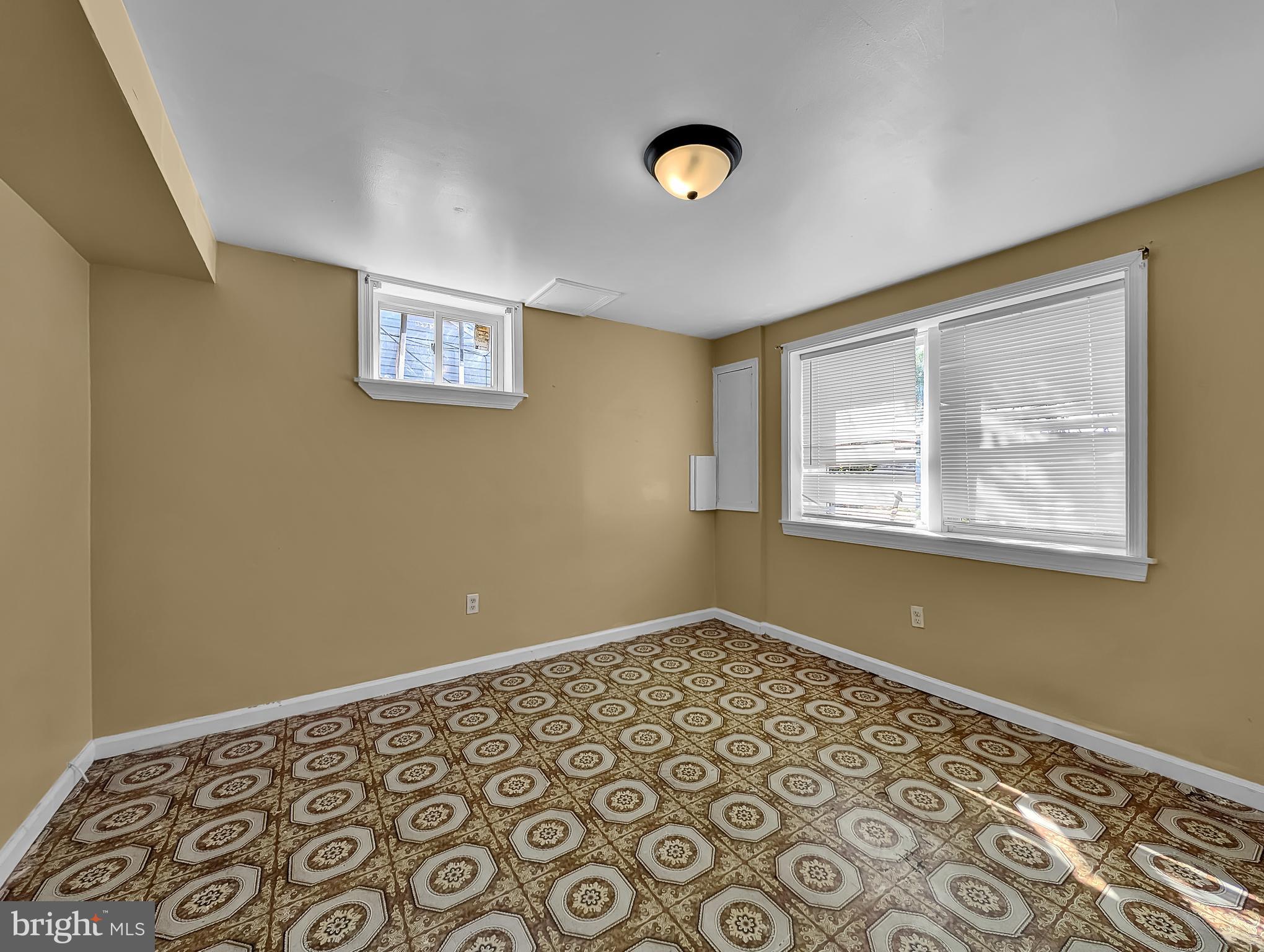 ROGERS HEIGHTS - Residential