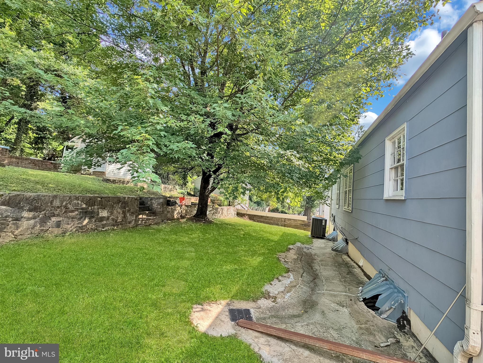 ROGERS HEIGHTS - Residential