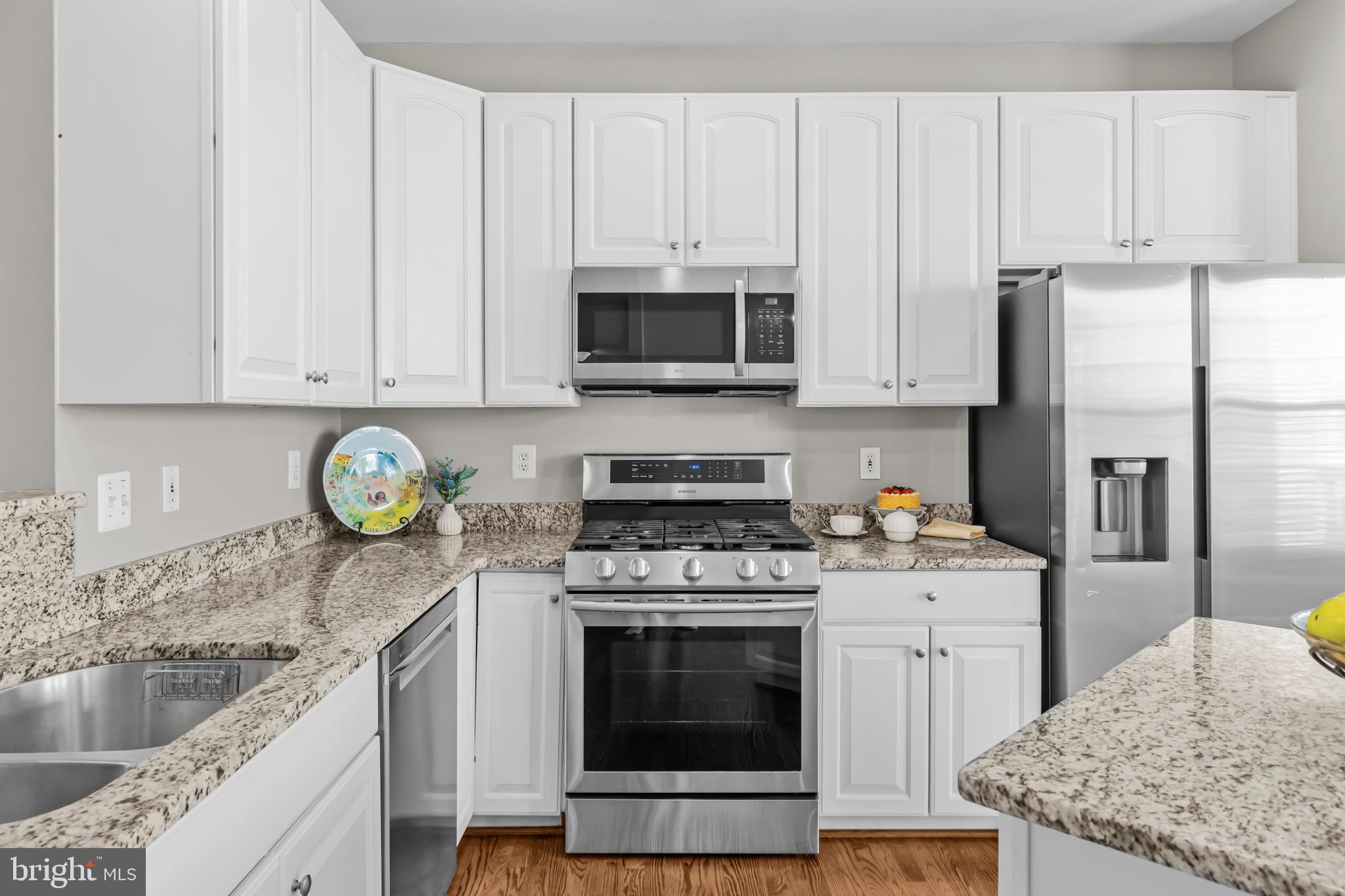 CAMERON STATION - Residential