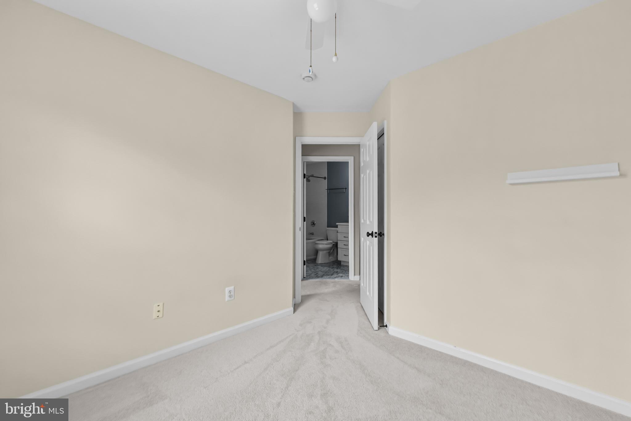 CAMERON STATION - Residential