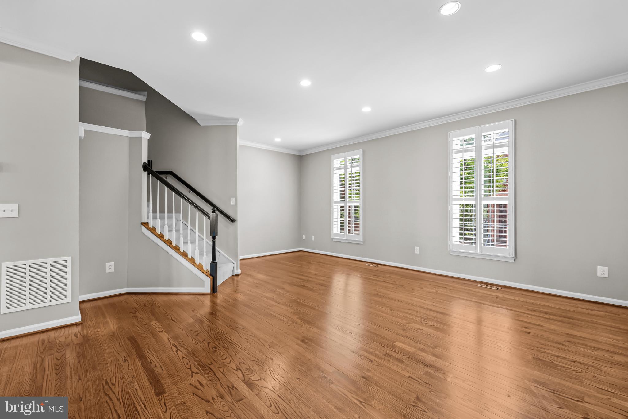 CAMERON STATION - Residential