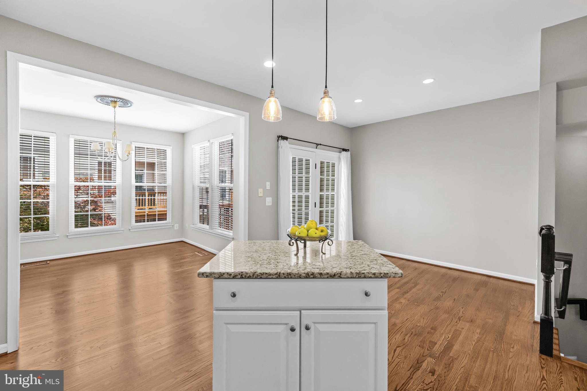 CAMERON STATION - Residential