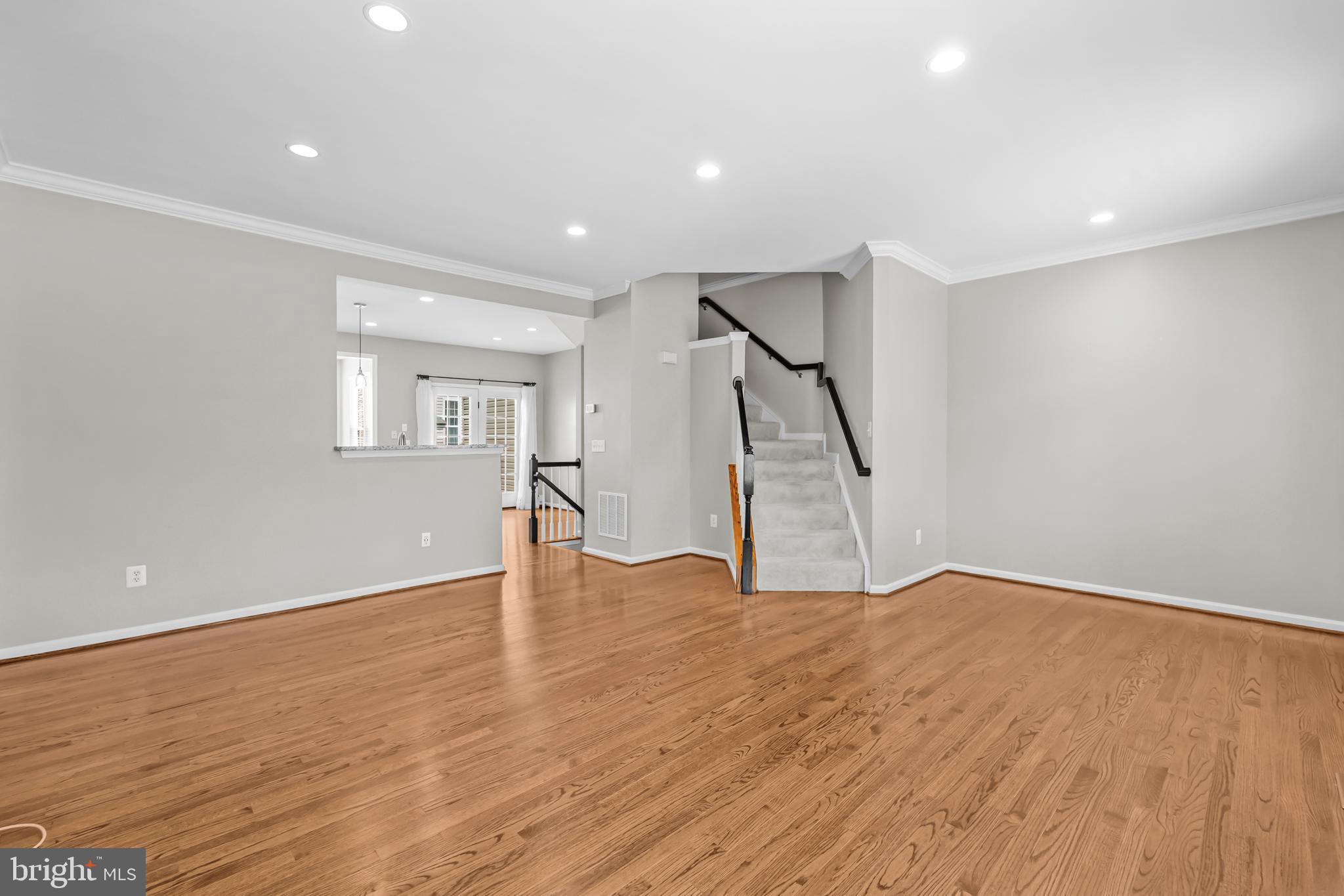 CAMERON STATION - Residential