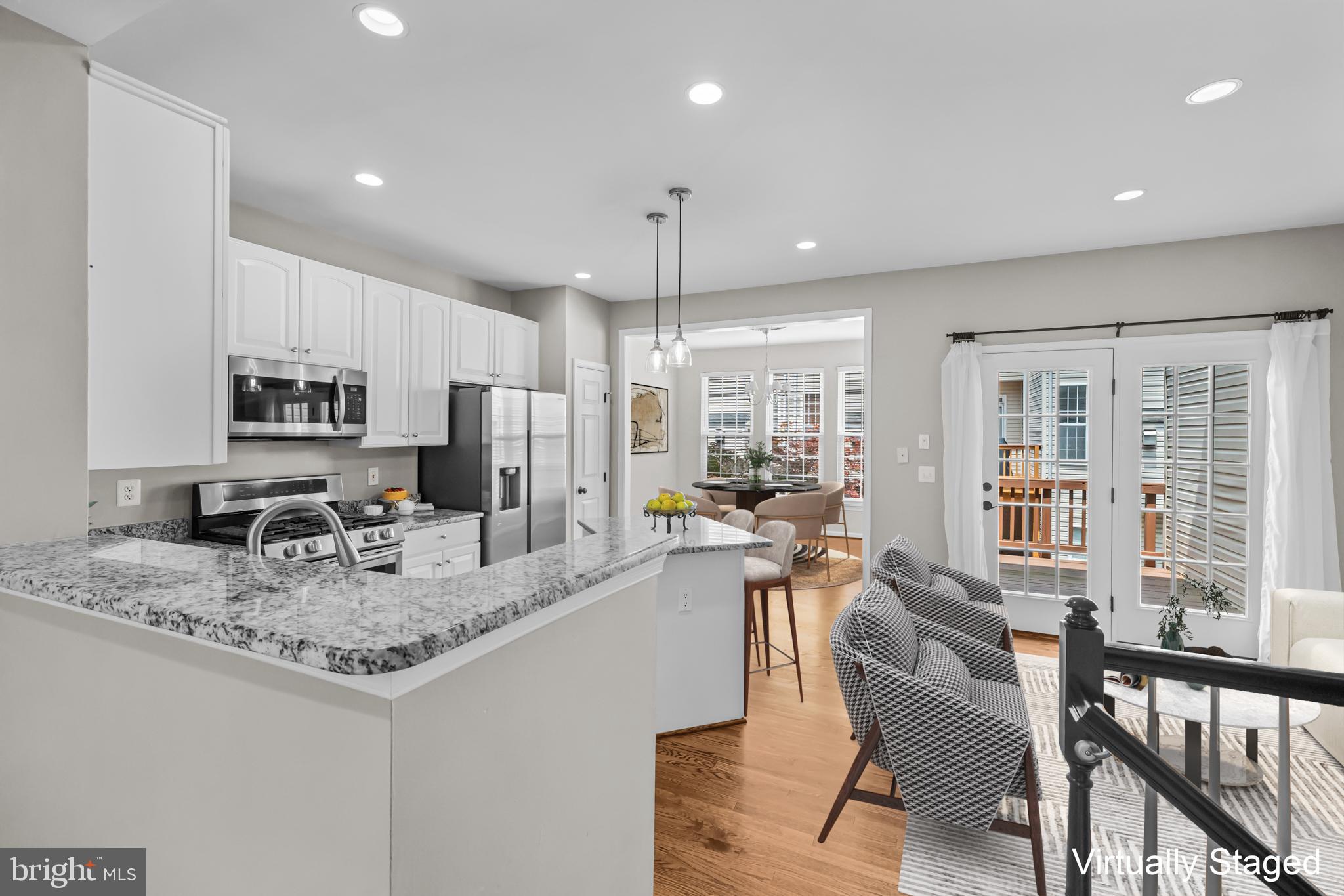 CAMERON STATION - Residential