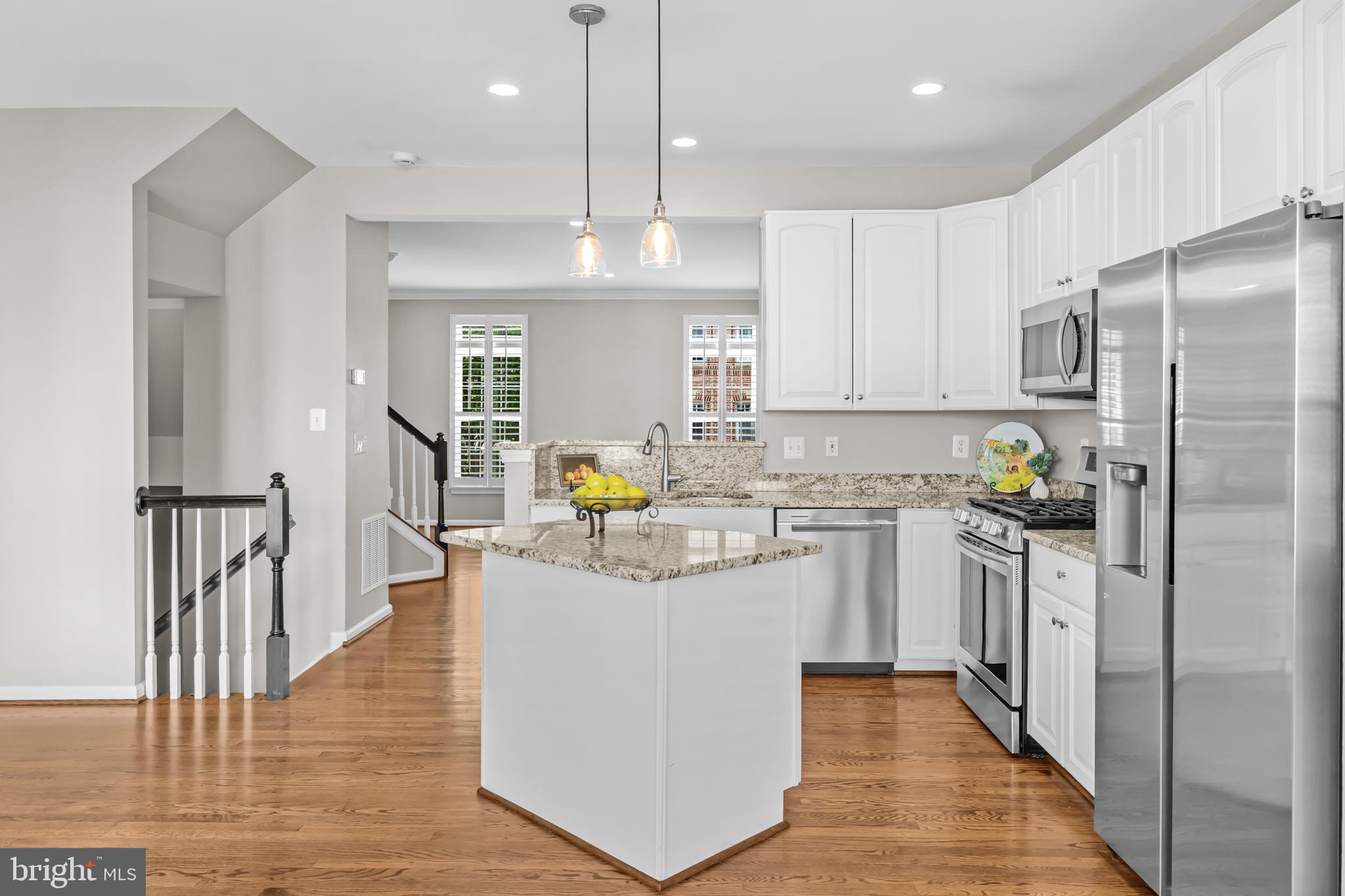 CAMERON STATION - Residential