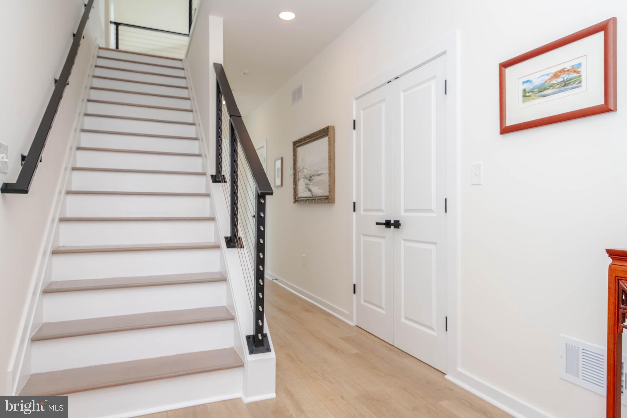 LONG BEACH ESTATES - Residential