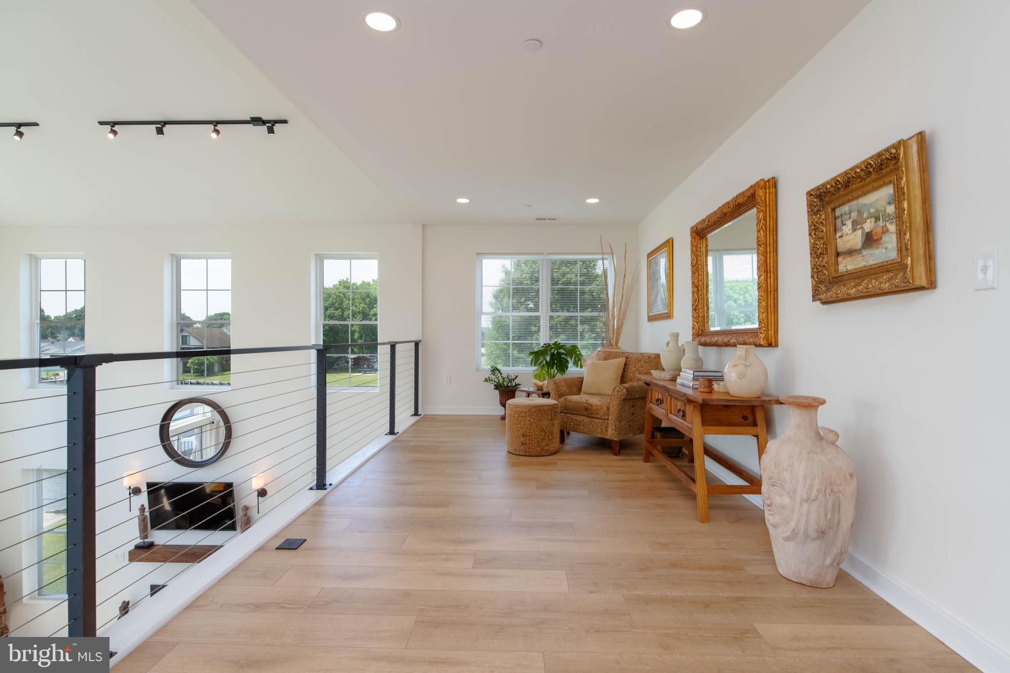 LONG BEACH ESTATES - Residential