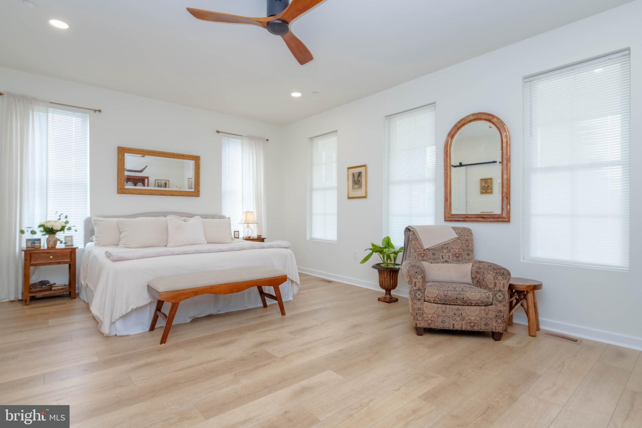 LONG BEACH ESTATES - Residential