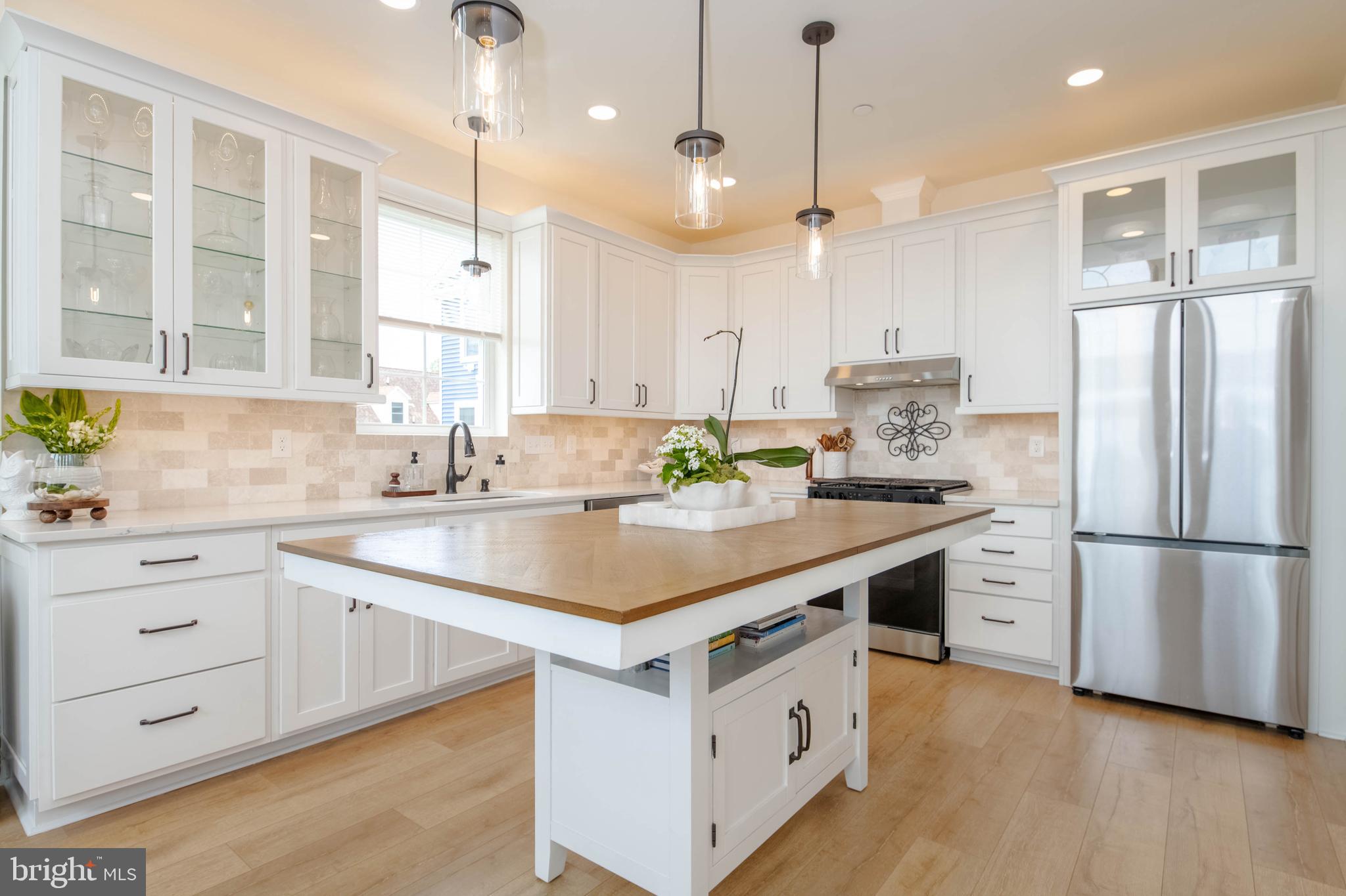 LONG BEACH ESTATES - Residential