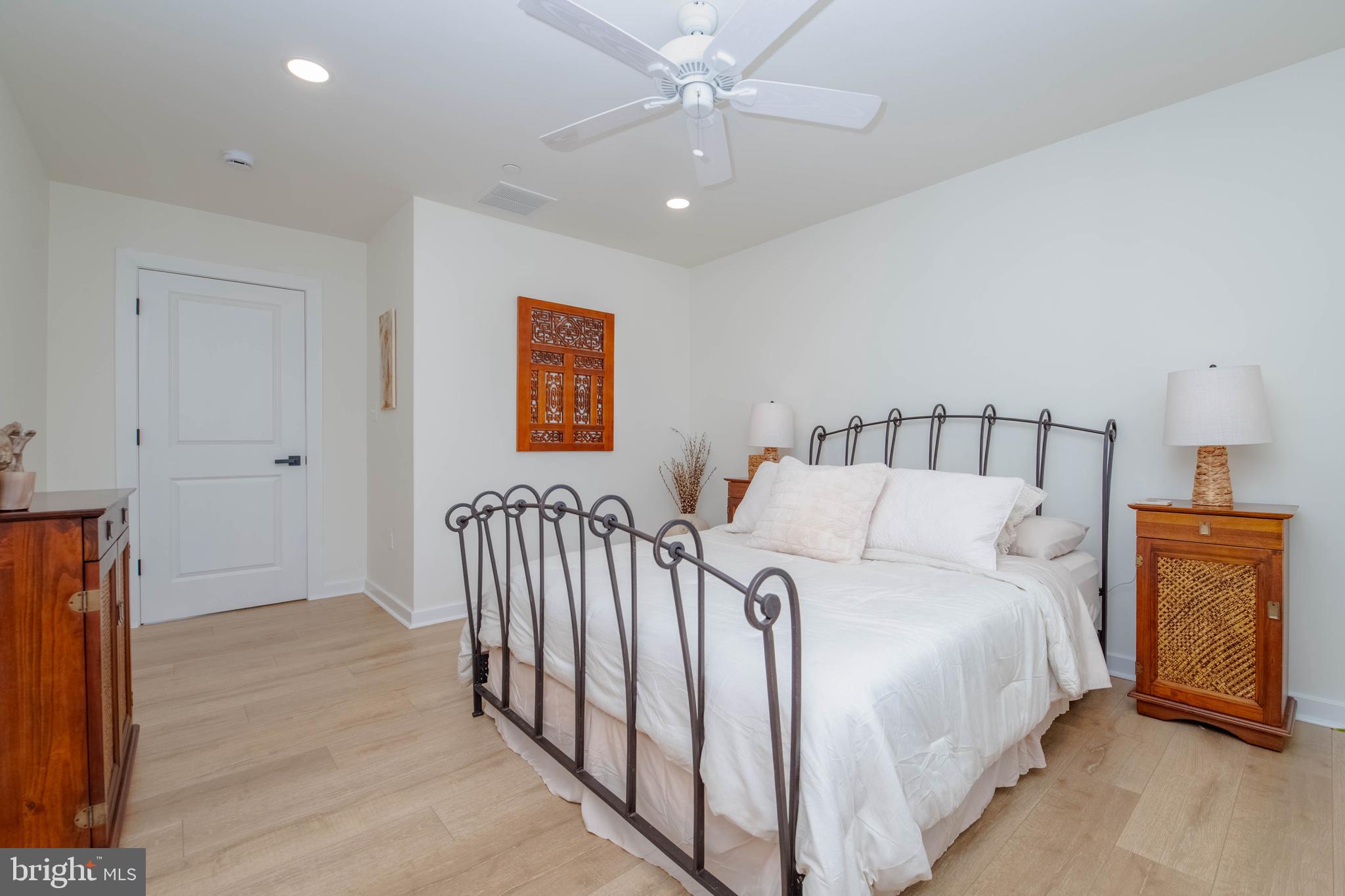 LONG BEACH ESTATES - Residential