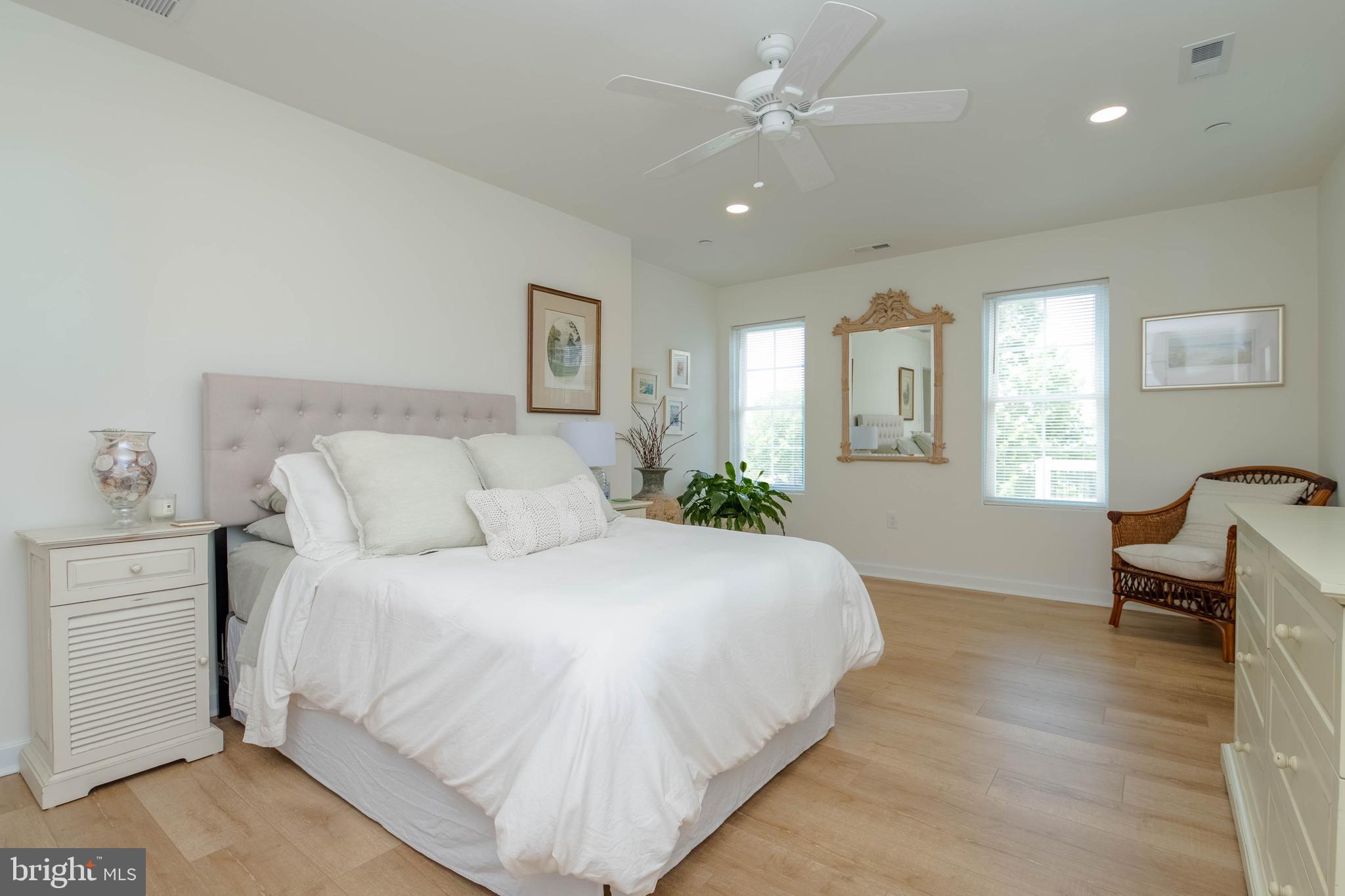 LONG BEACH ESTATES - Residential