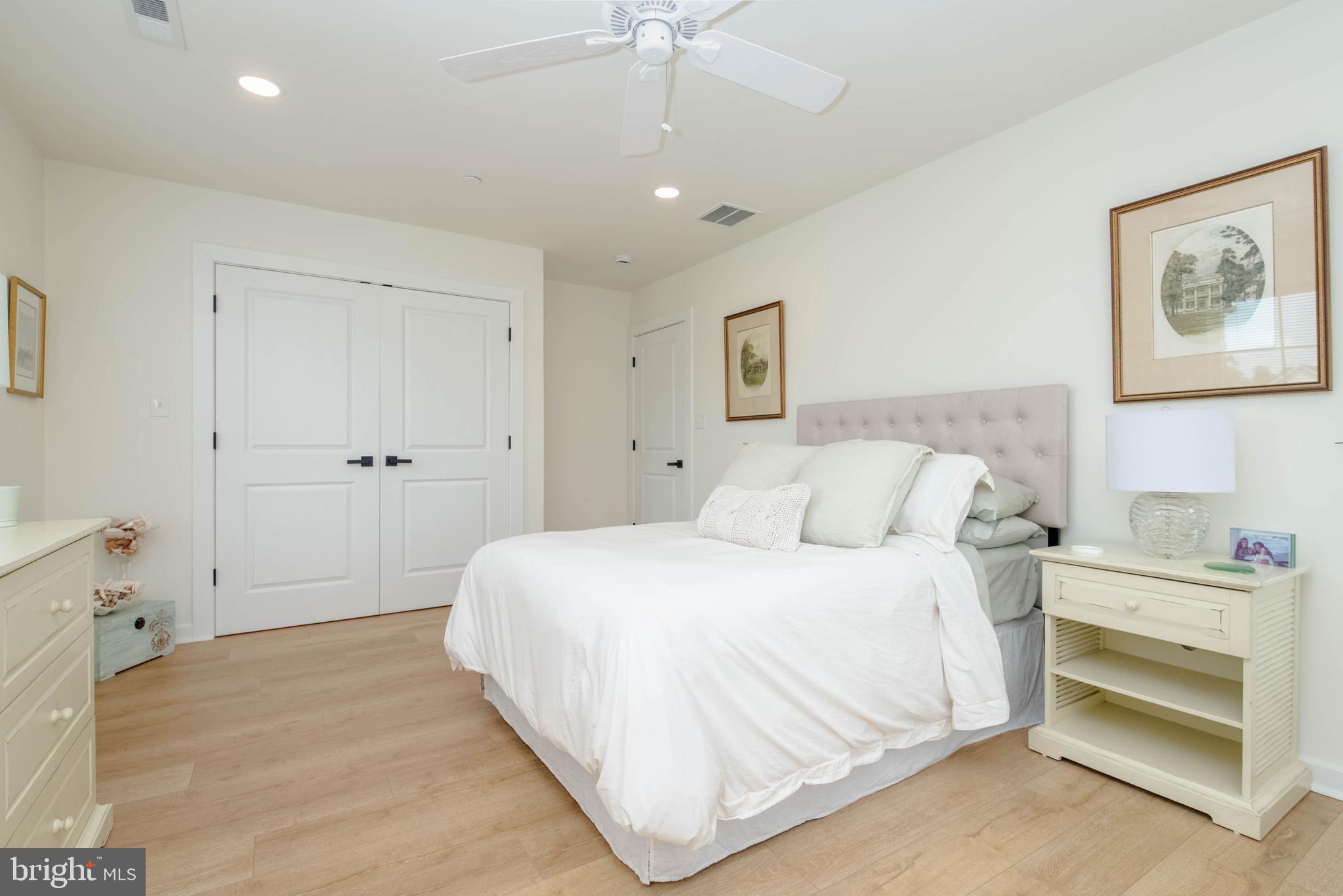 LONG BEACH ESTATES - Residential