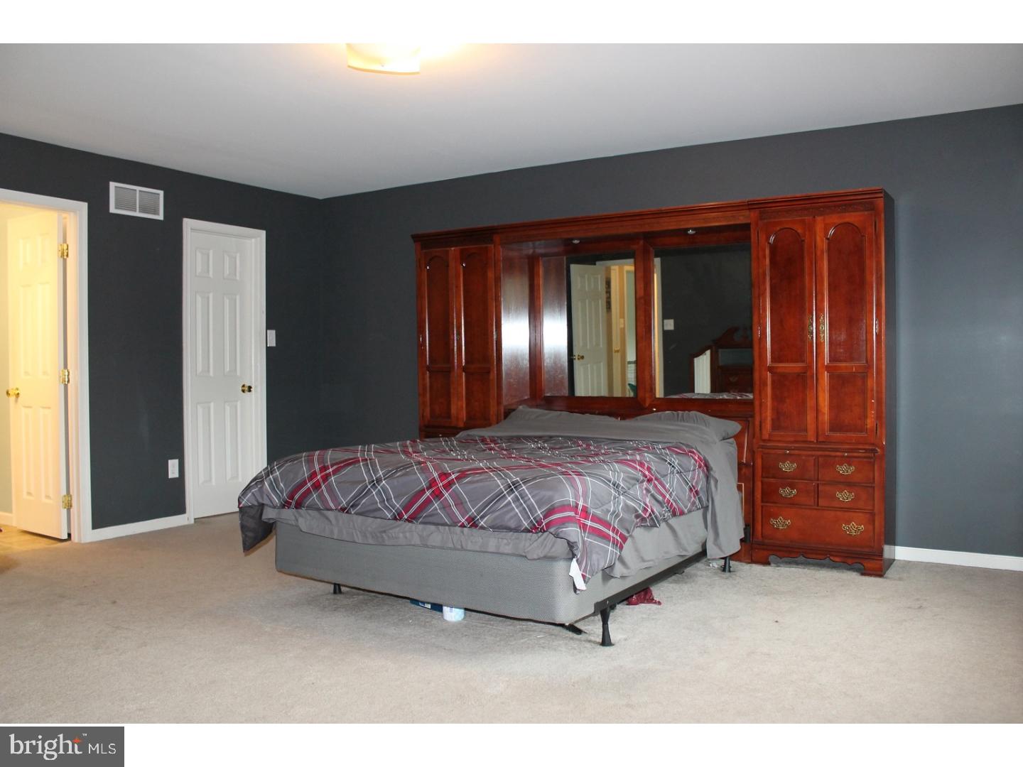 RIDGEVIEW - Residential