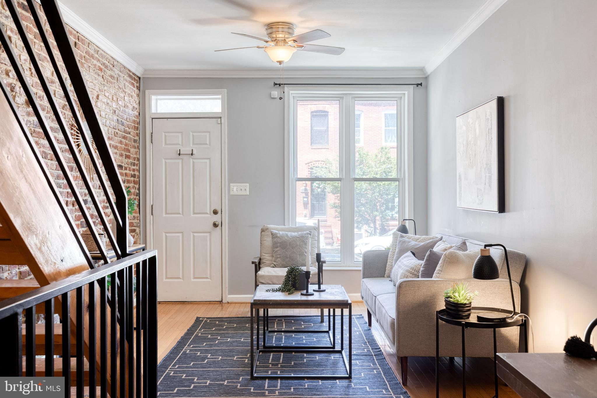 LOCUST POINT - Residential