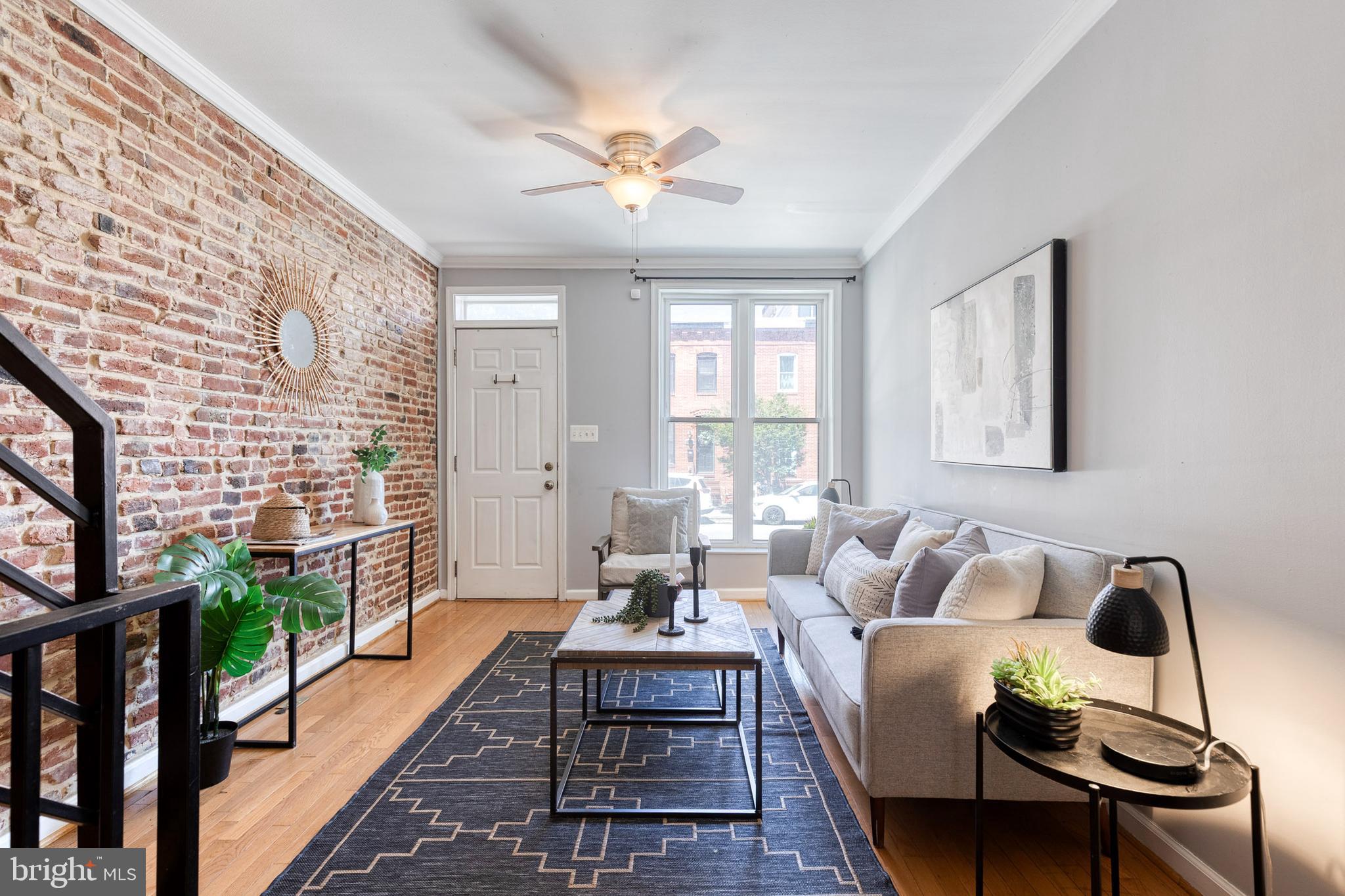 LOCUST POINT - Residential