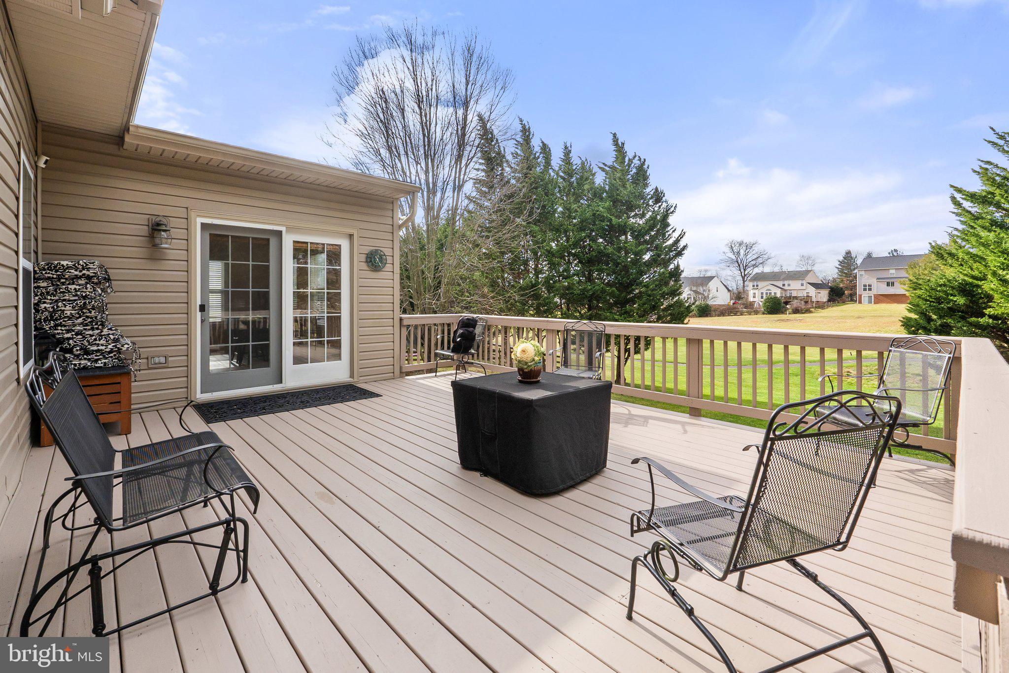 LOCUST HILL - Residential