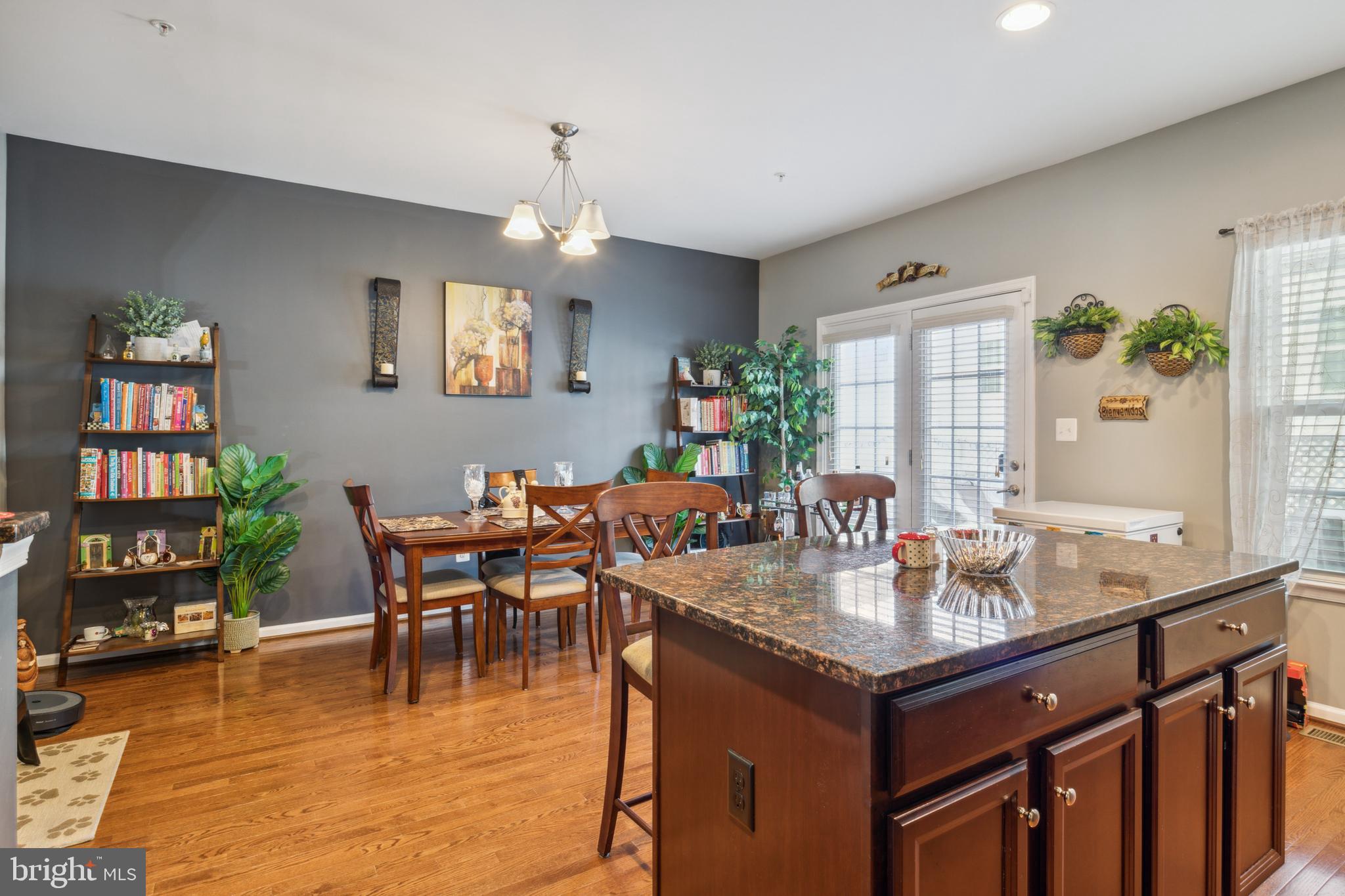 HOWARD SQUARE - Residential Lease