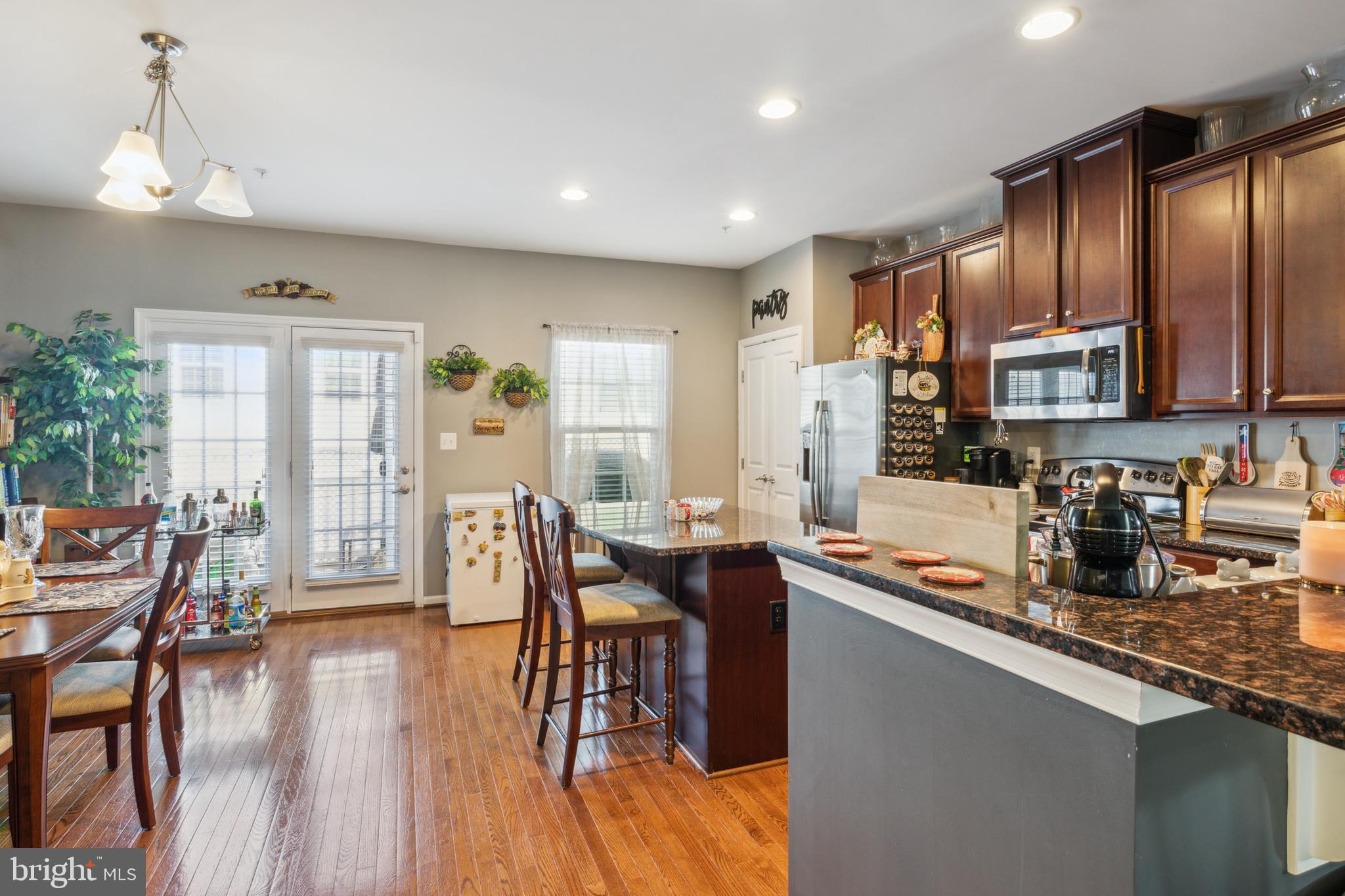 HOWARD SQUARE - Residential Lease